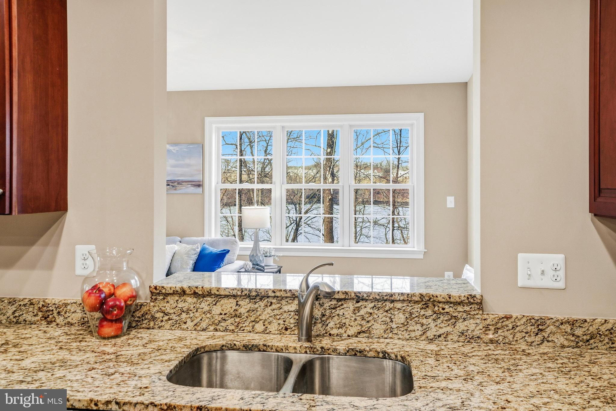 STONE LAKE - Residential