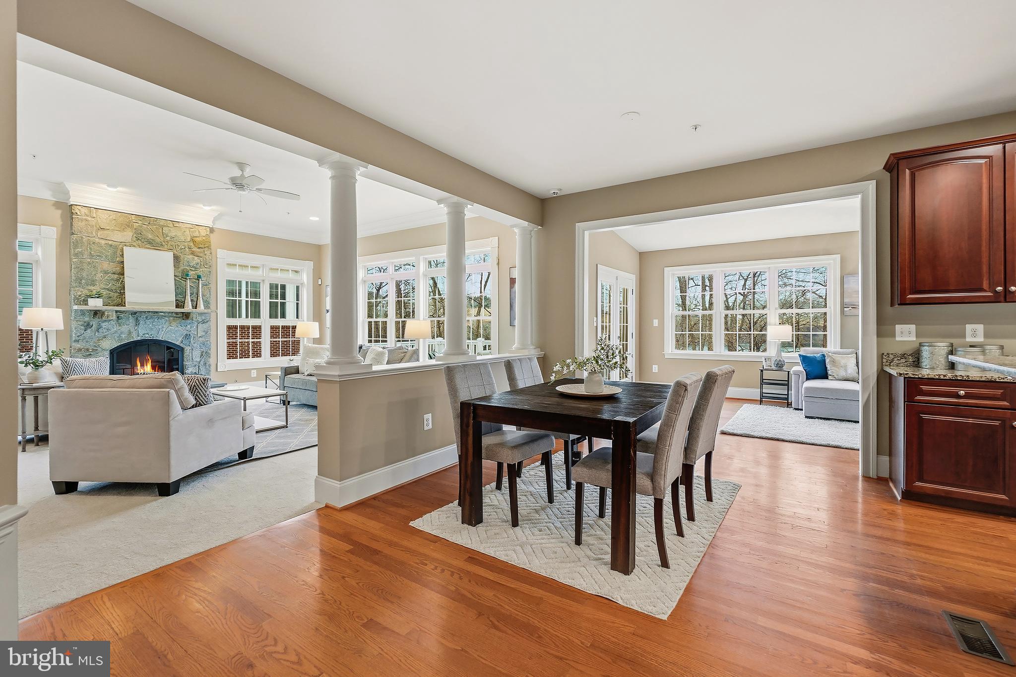 STONE LAKE - Residential