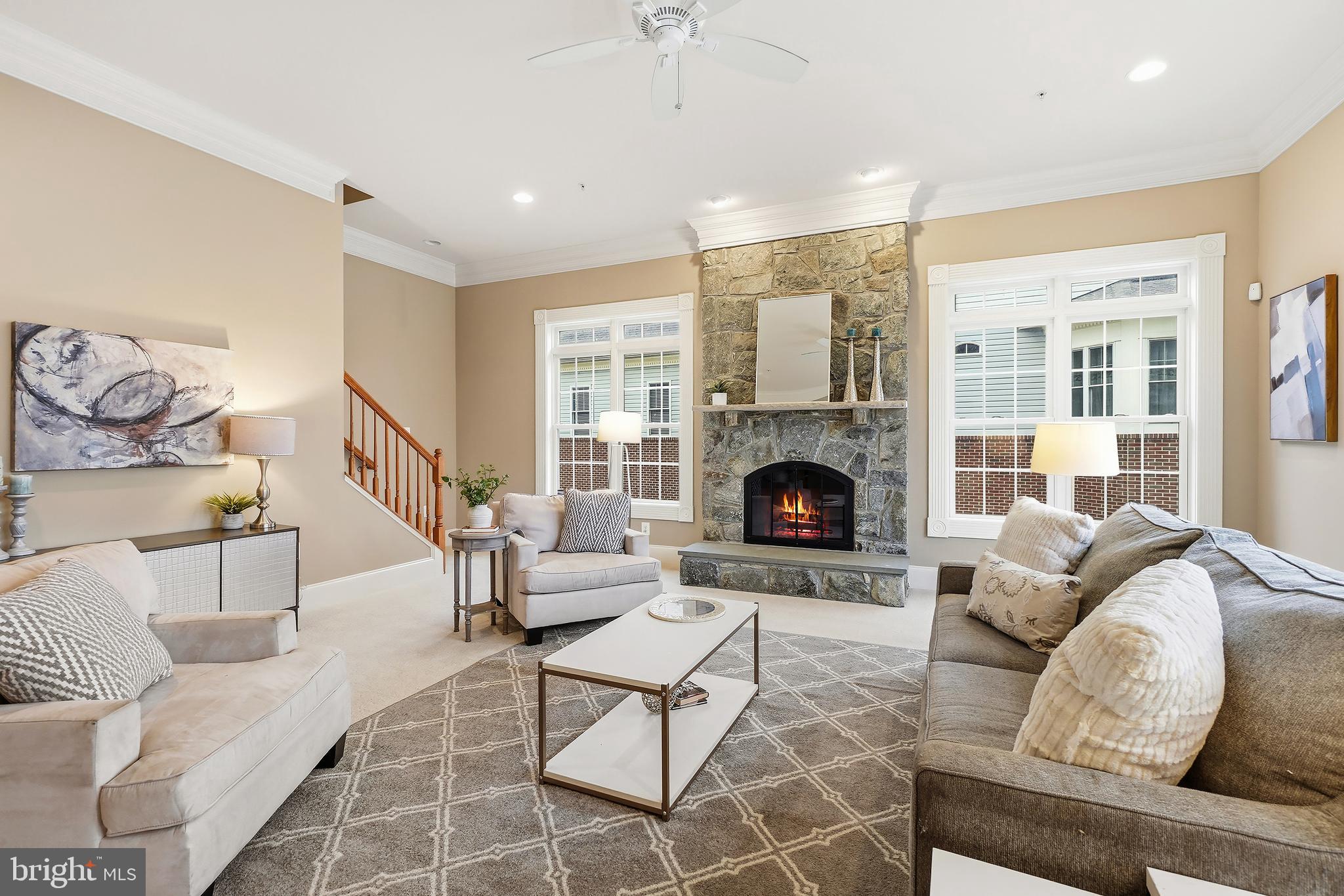 STONE LAKE - Residential