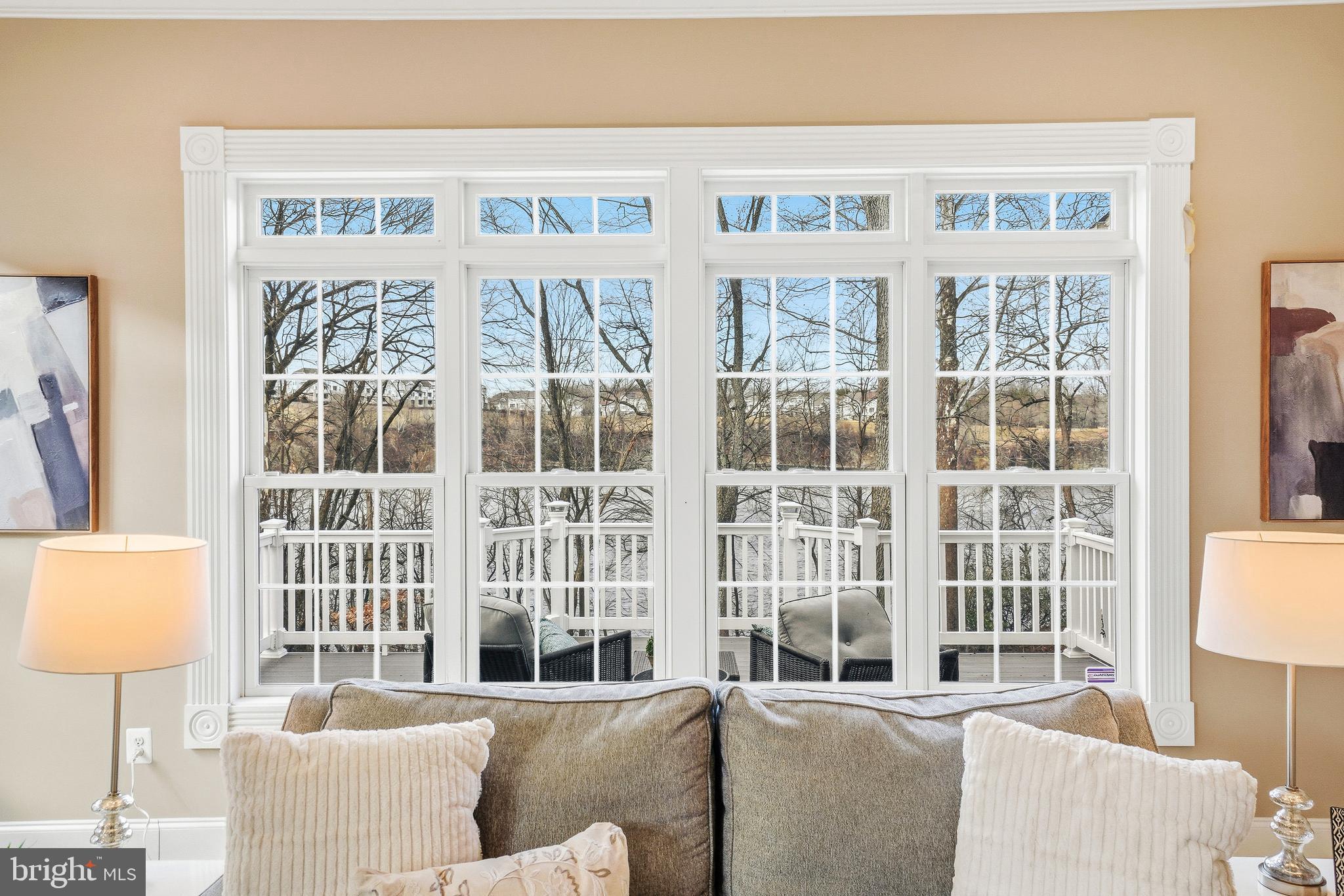 STONE LAKE - Residential