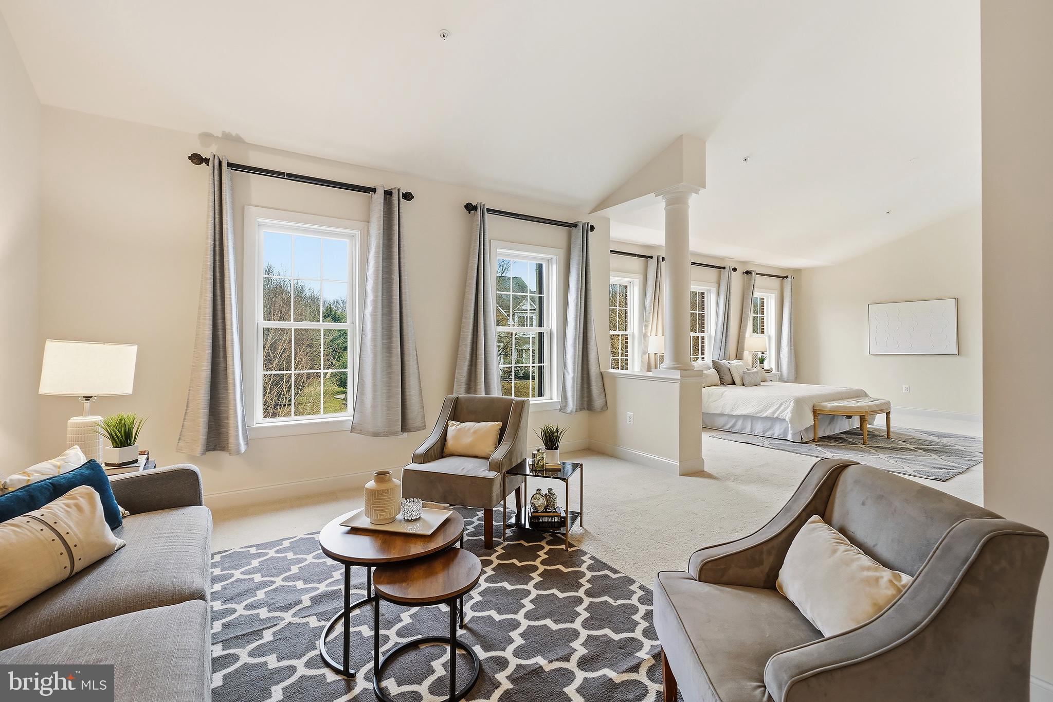 STONE LAKE - Residential