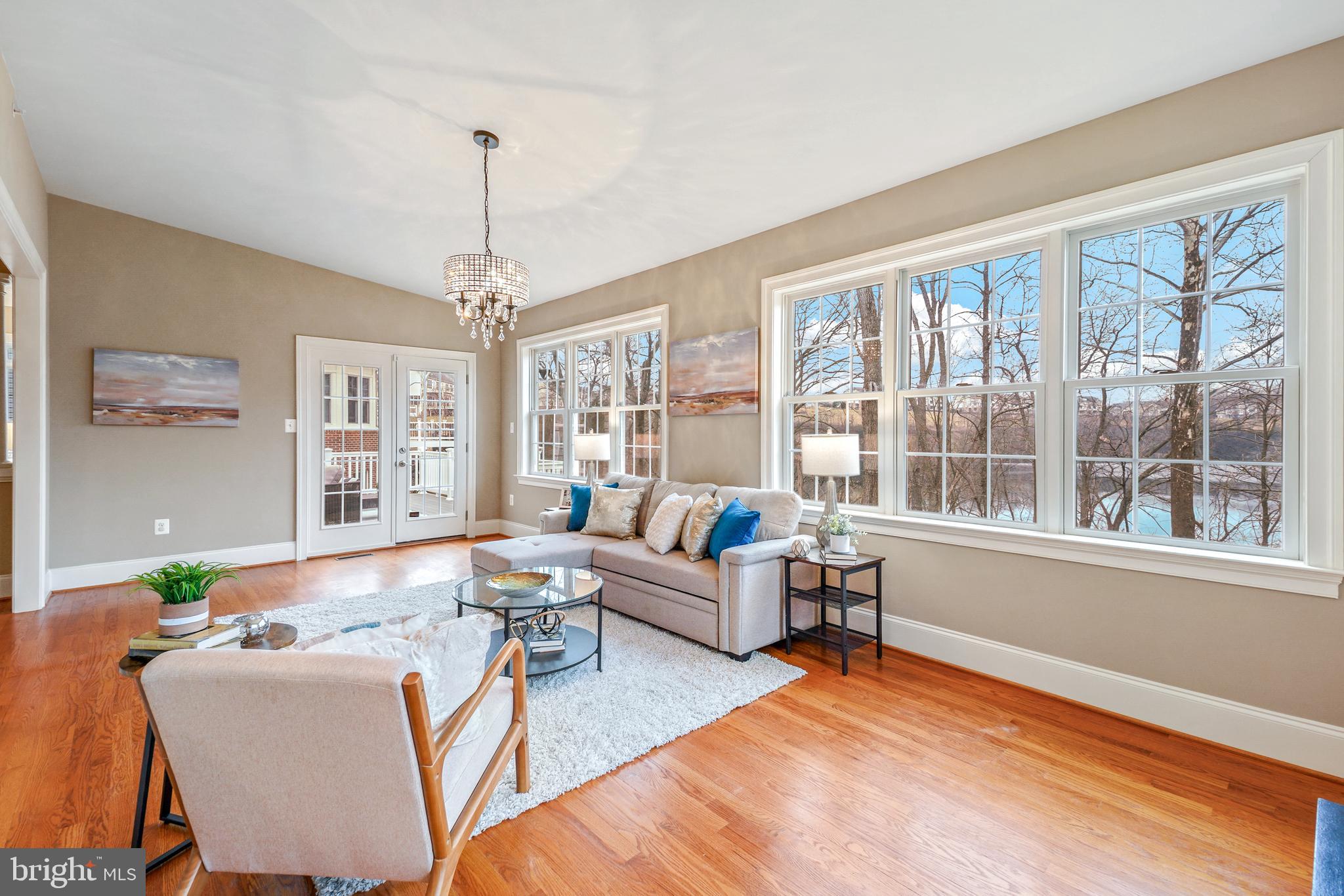 STONE LAKE - Residential