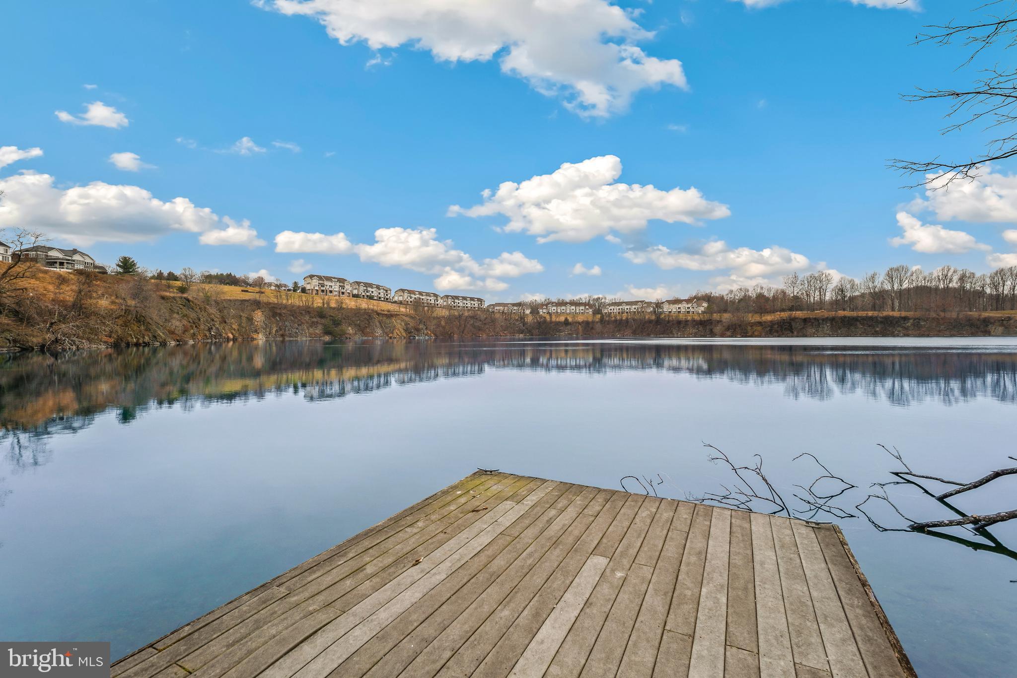 STONE LAKE - Residential