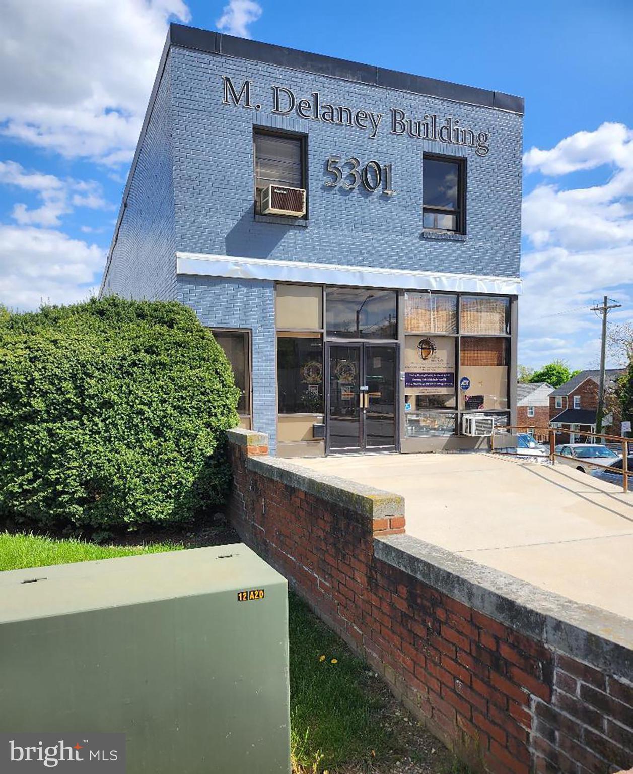 ONLINE AUCTION: Bidding begins 06/17/2025 @ 10:00 AM. Bidding ends 06/19/2025 @ 11:00 AM. List Price is Opening Bid. Deposit: $25,000. Deposit to increase to 10% of total purchase price within 3 business days. 10% buyer’s premium will be added to High bid.
ATTENTION INVESTORS
FULLY LEASED BUILDING IN A PRIME LOCATION
Presenting 5301 Harford Rd:
5 Unit mixed use building spanning over 3 levels & +/- 8,564 Total SF.
Located on Convenient & Accessible,(plus HIGHLY Trafficked) Harford Rd.
Don't Miss the RARE Opportunity!
Property includes 3 electric, 1 gas, 1 gas hot water heater, 1 gas hot water furnace. See leases for a breakdown of utility payments.
Please see below for individual rental details.
TOTAL SCHEDULED MONTHLY RENT: $6,816/MO
TOTAL SCHEDULED ANNUAL RENT: $81,792/YR For full terms and conditions please visit auctioneer’s website.