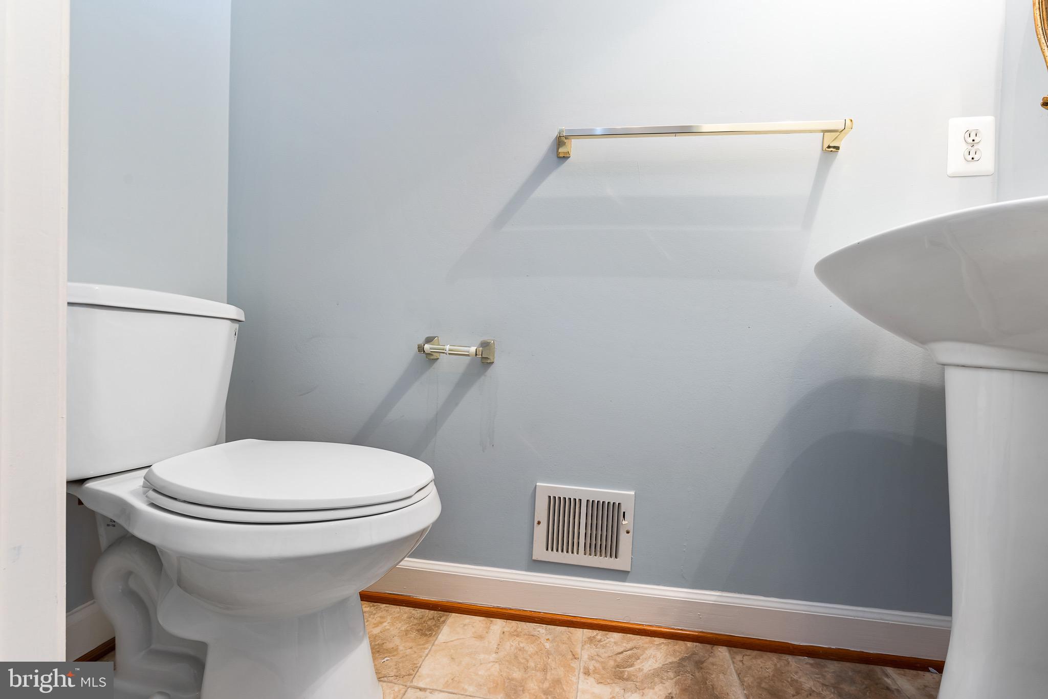 LORTON TOWN CNTR LANDBAY - Residential