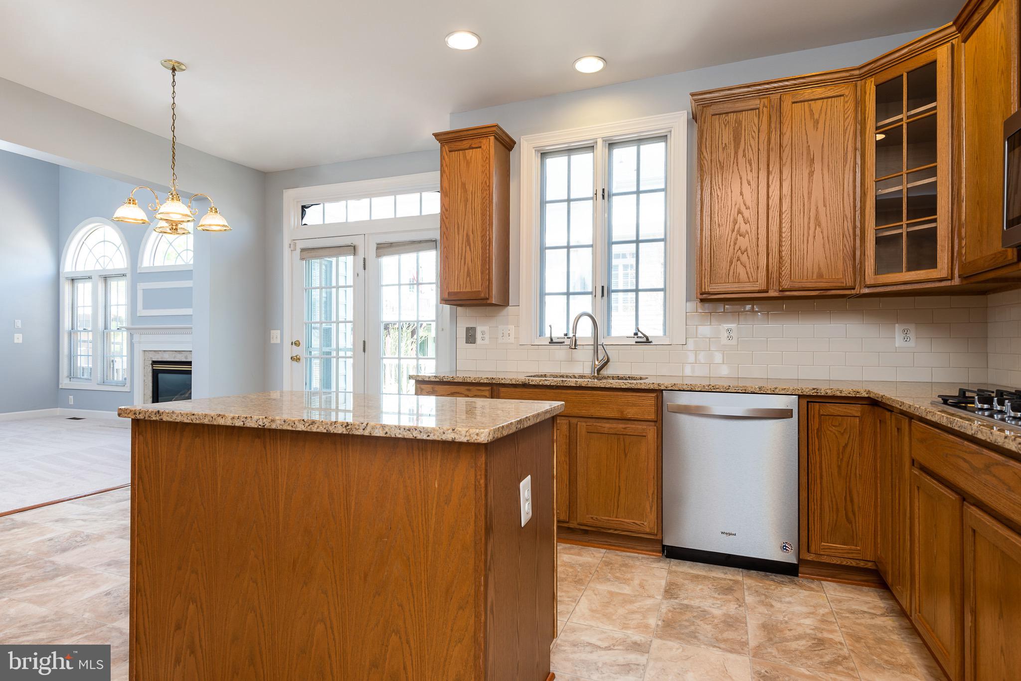 LORTON TOWN CNTR LANDBAY - Residential