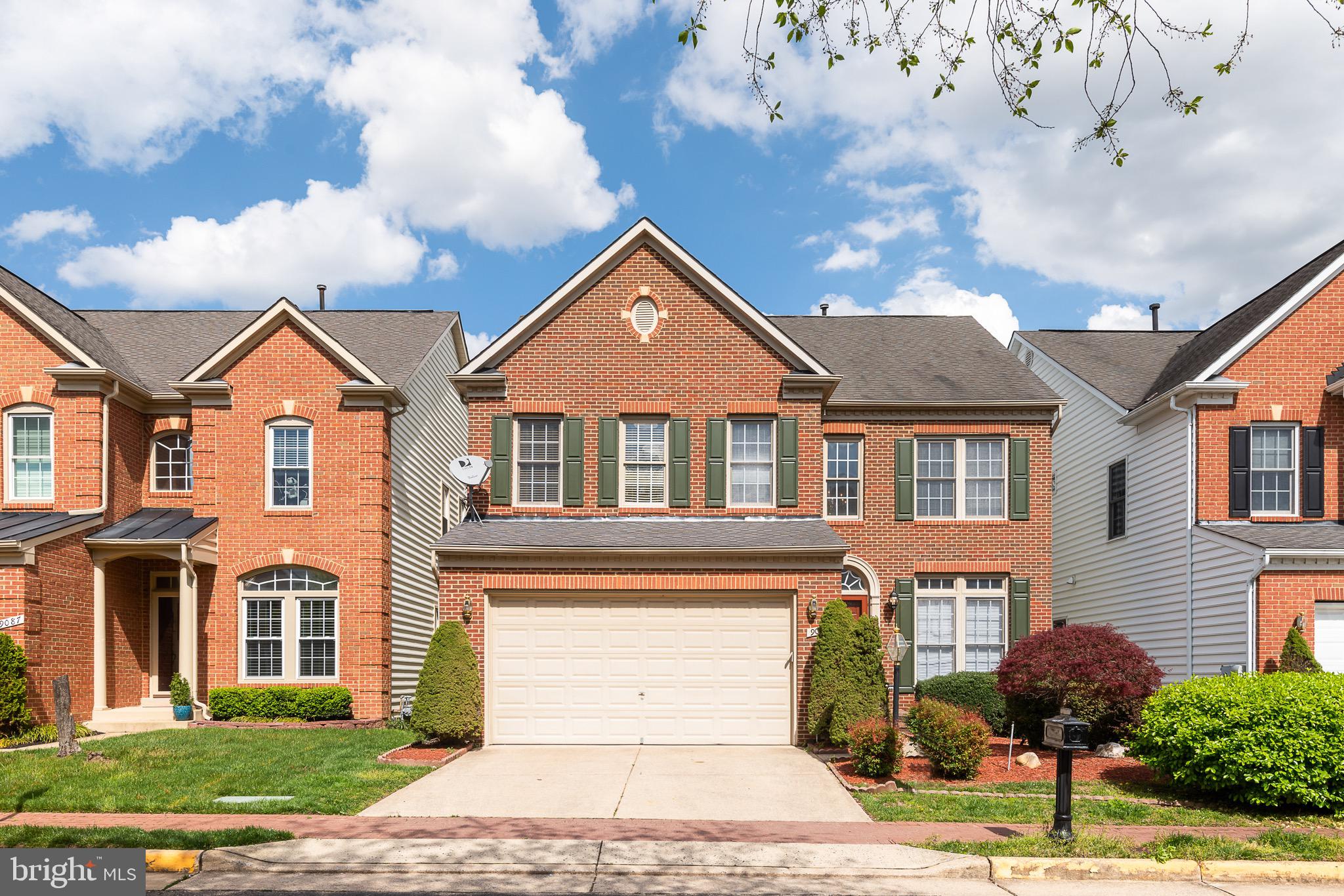 LORTON TOWN CNTR LANDBAY - Residential