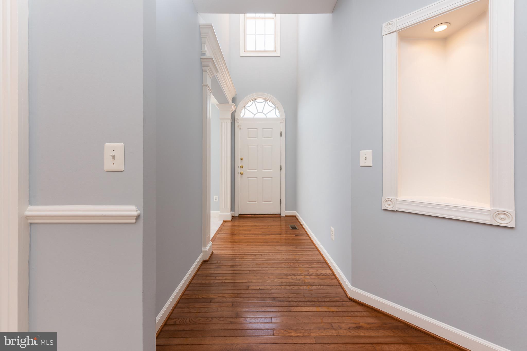 LORTON TOWN CNTR LANDBAY - Residential