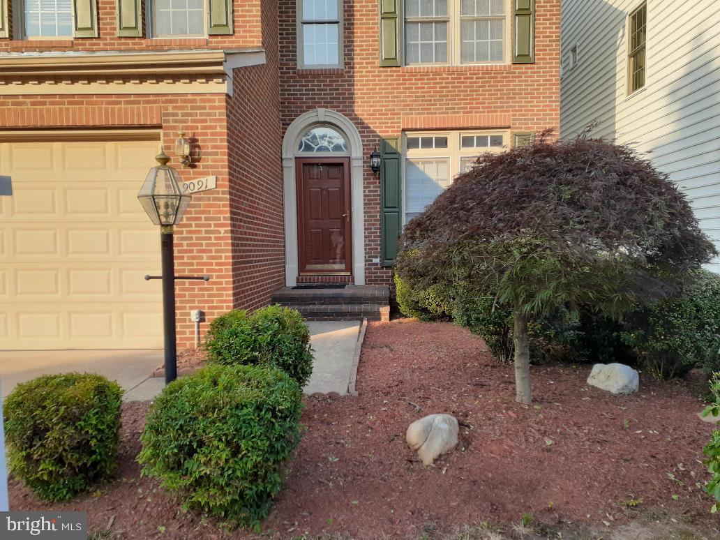 LORTON TOWN CNTR LANDBAY - Residential