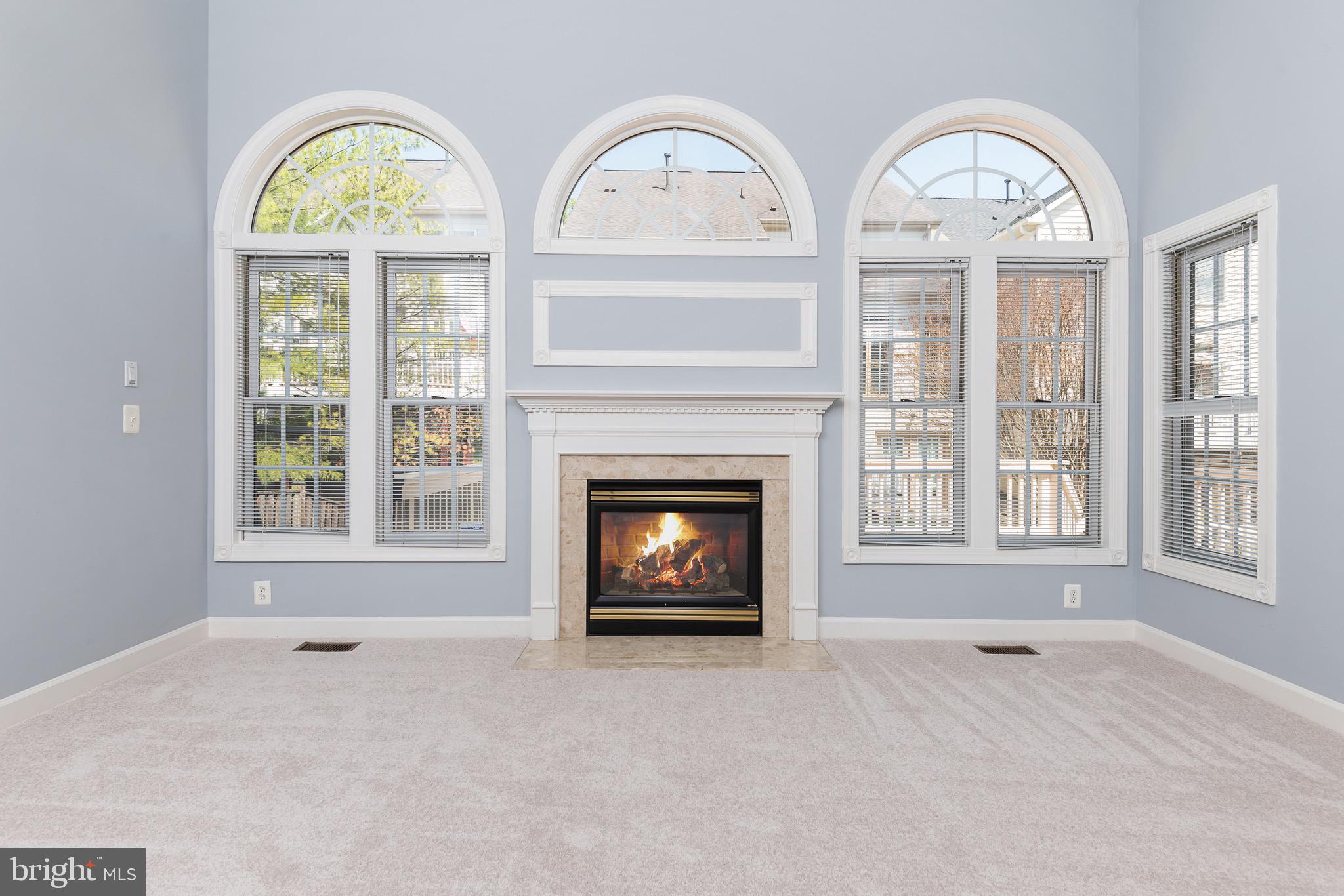 LORTON TOWN CNTR LANDBAY - Residential