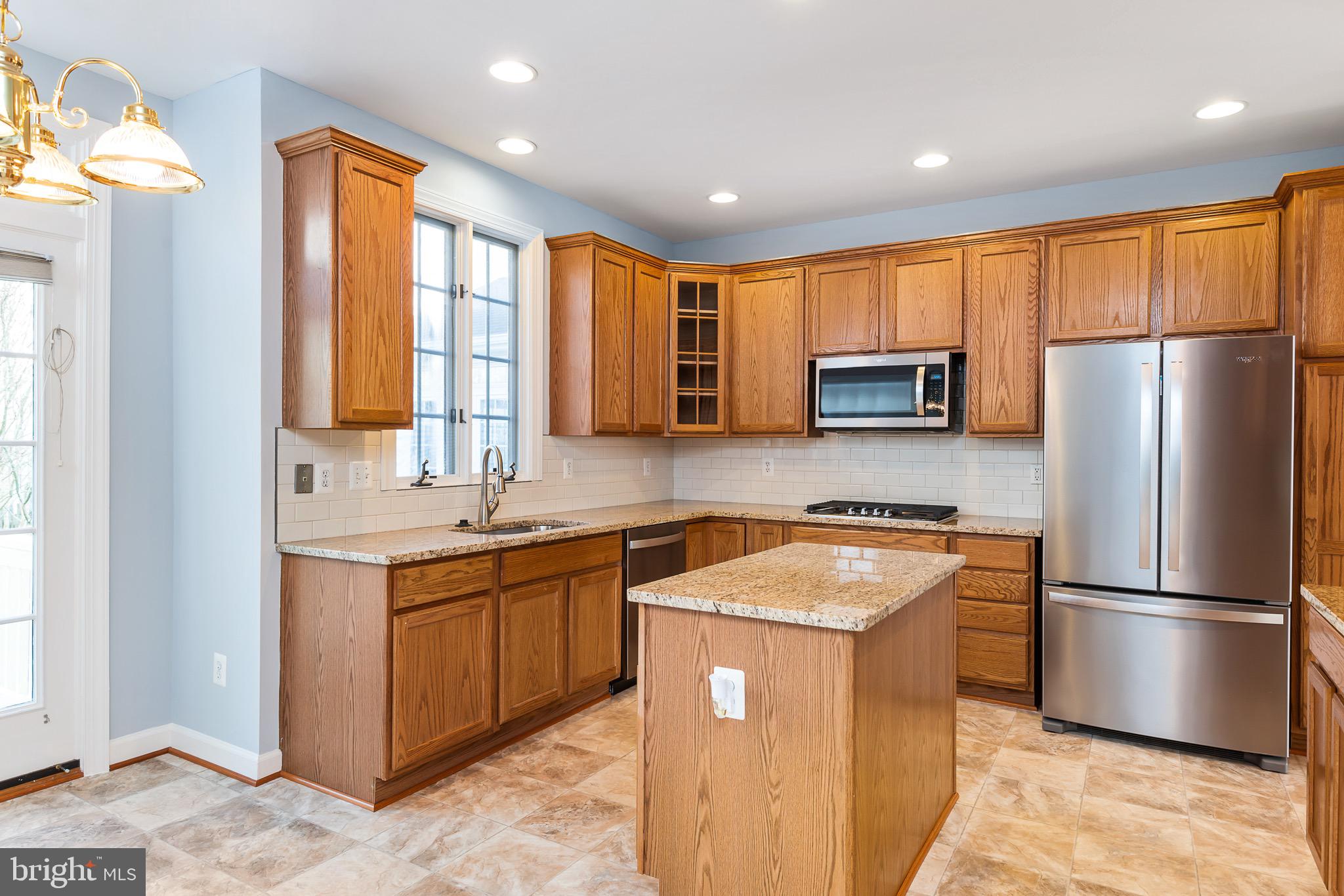 LORTON TOWN CNTR LANDBAY - Residential