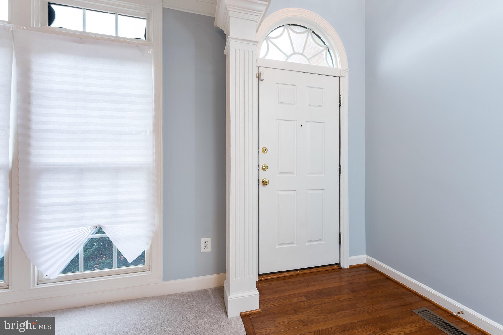 LORTON TOWN CNTR LANDBAY - Residential