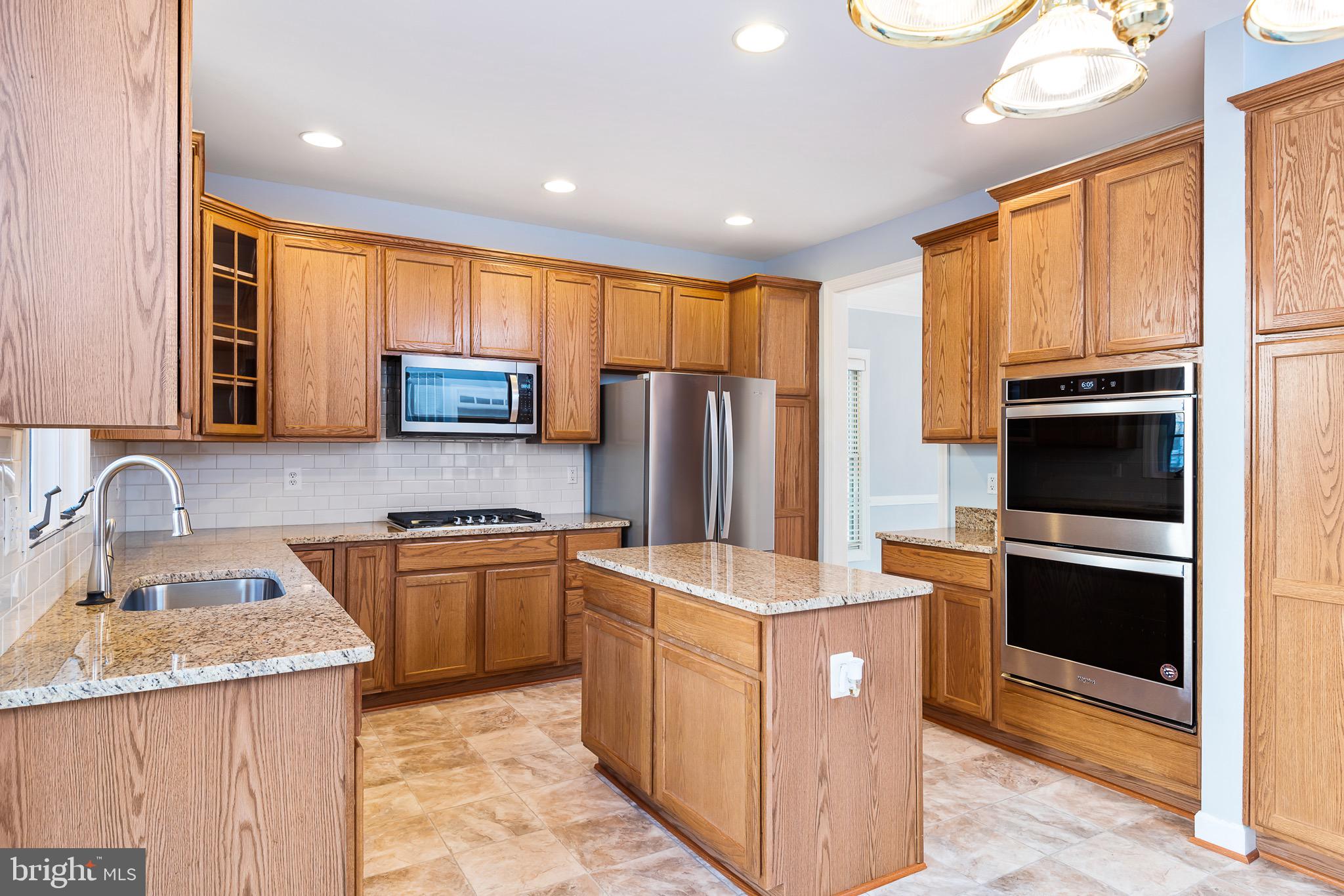 LORTON TOWN CNTR LANDBAY - Residential