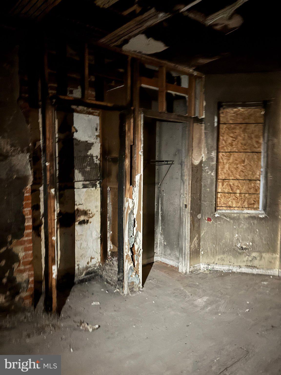 KENSINGTON - Residential