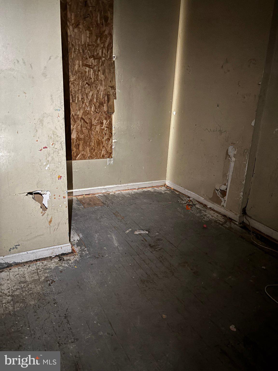 KENSINGTON - Residential