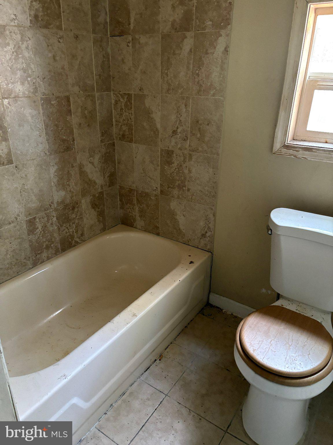 KENSINGTON - Residential