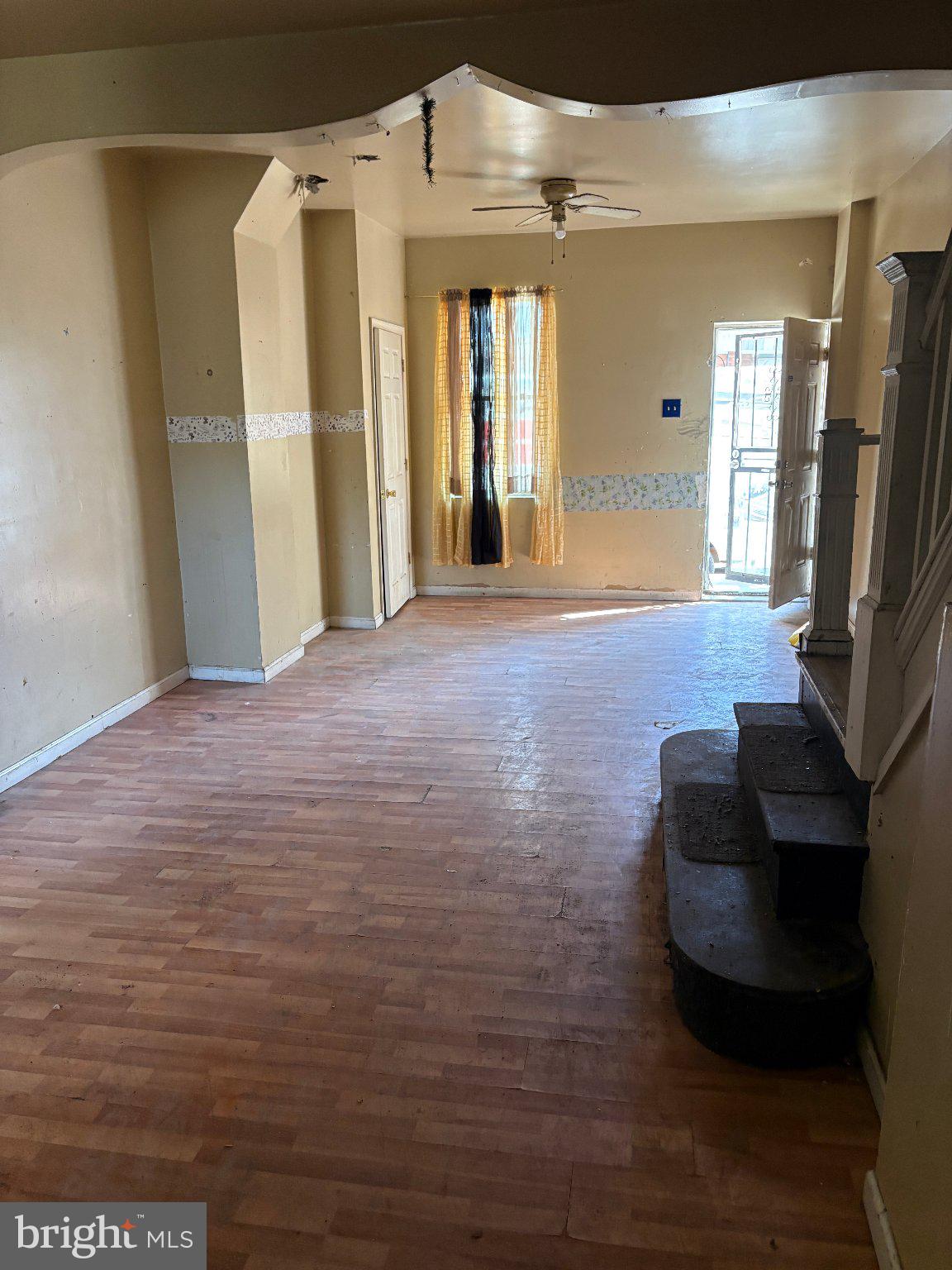 KENSINGTON - Residential