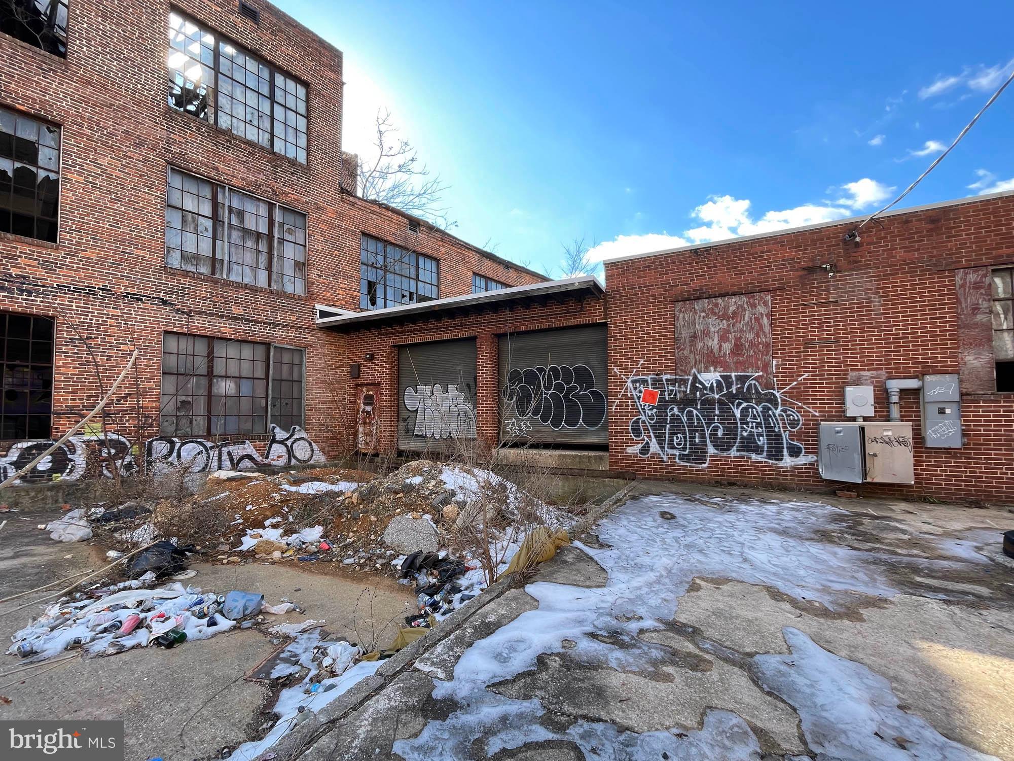 804 N FRANKLINTOWN ROAD