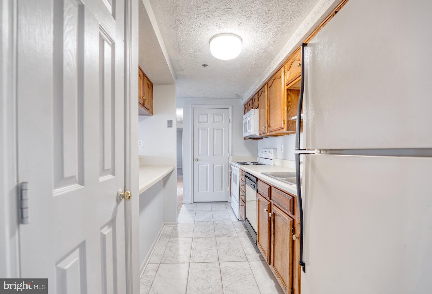 619 HIMES AVENUE 101