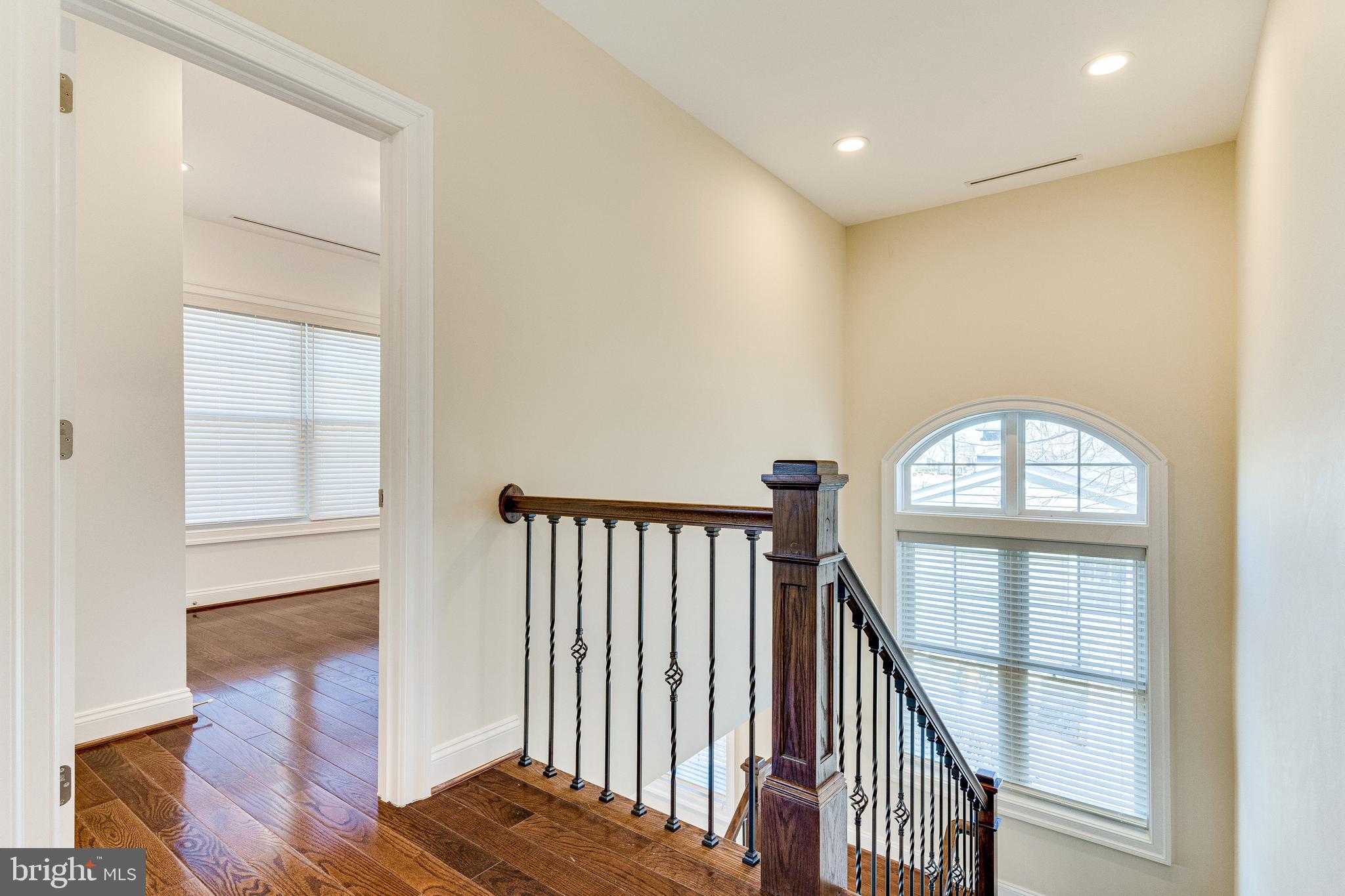 PIMMIT HILLS - Residential