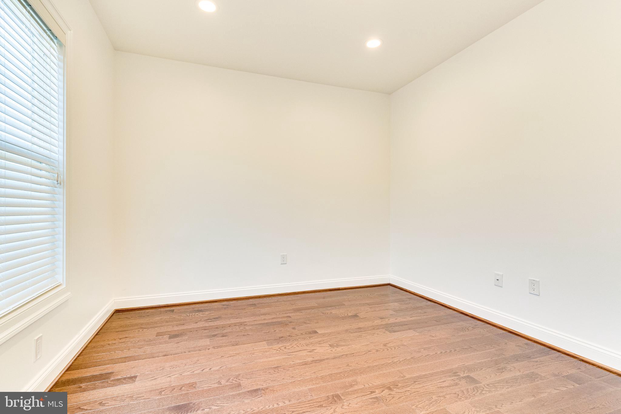 PIMMIT HILLS - Residential