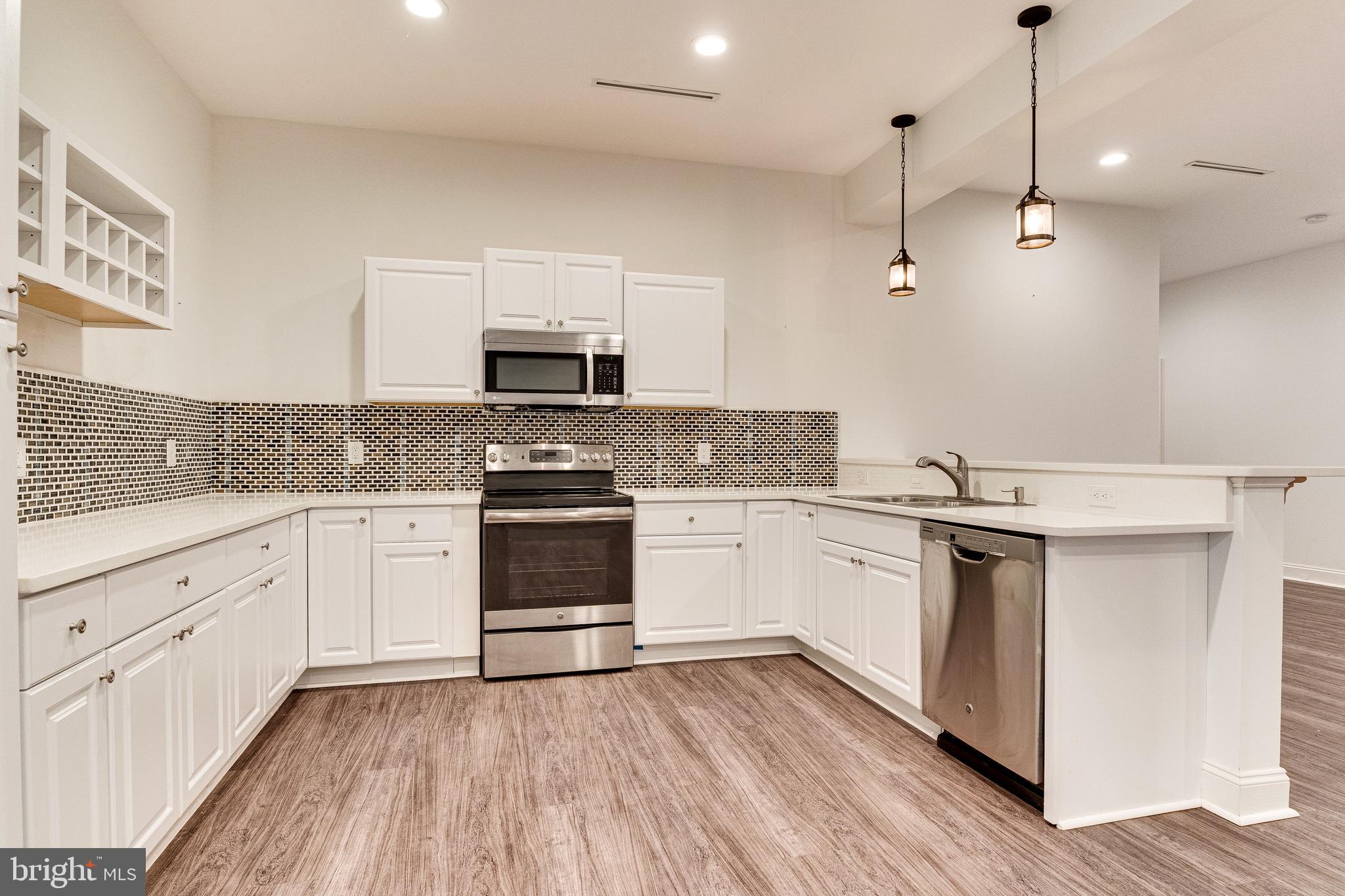 PIMMIT HILLS - Residential