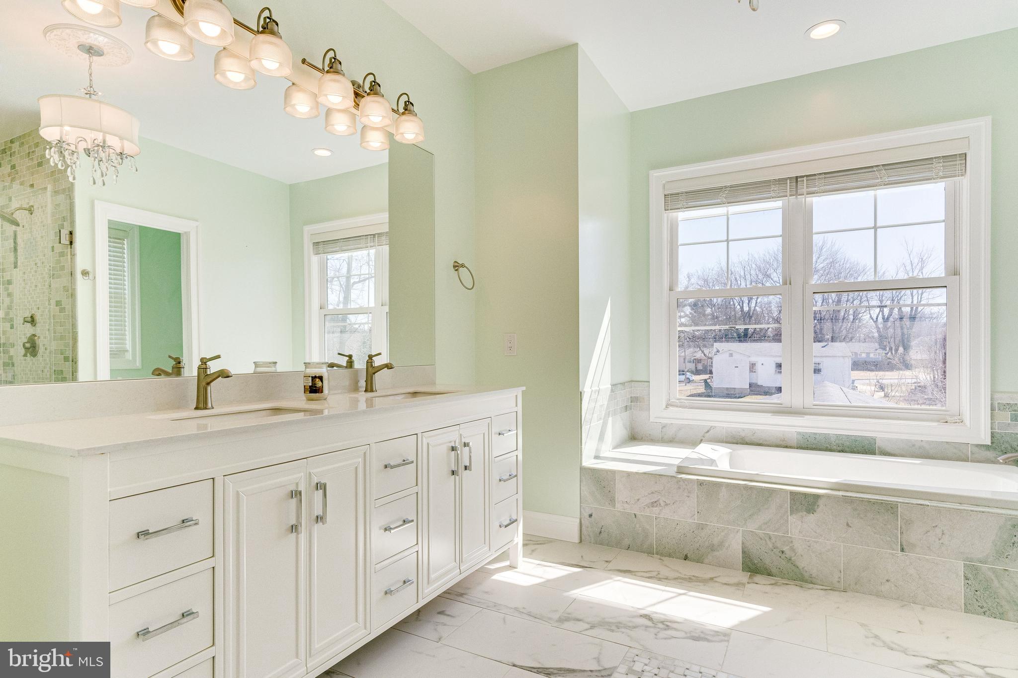 PIMMIT HILLS - Residential