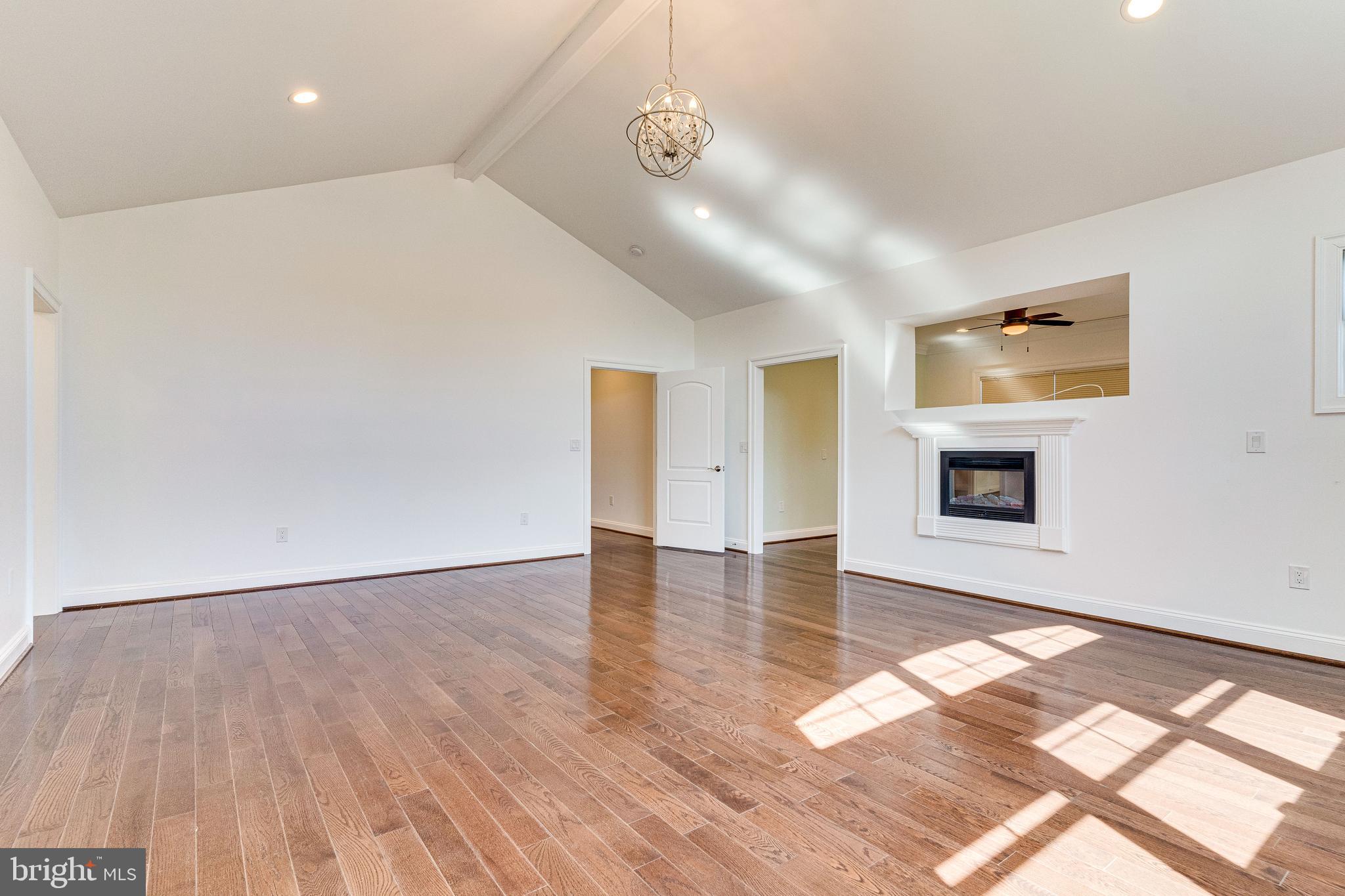 PIMMIT HILLS - Residential