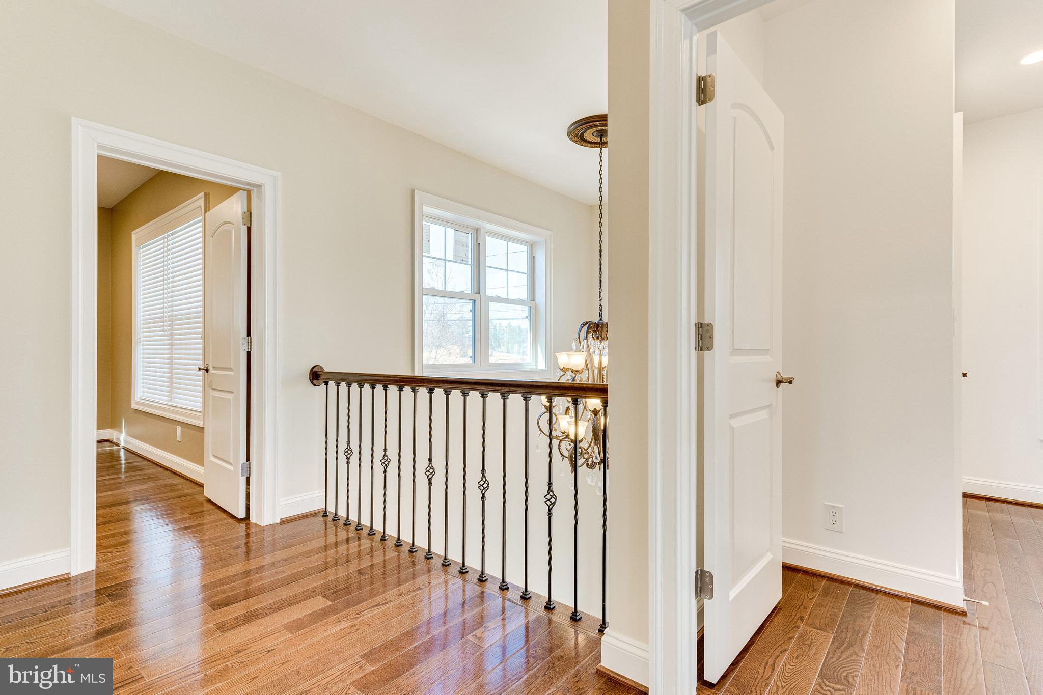 PIMMIT HILLS - Residential