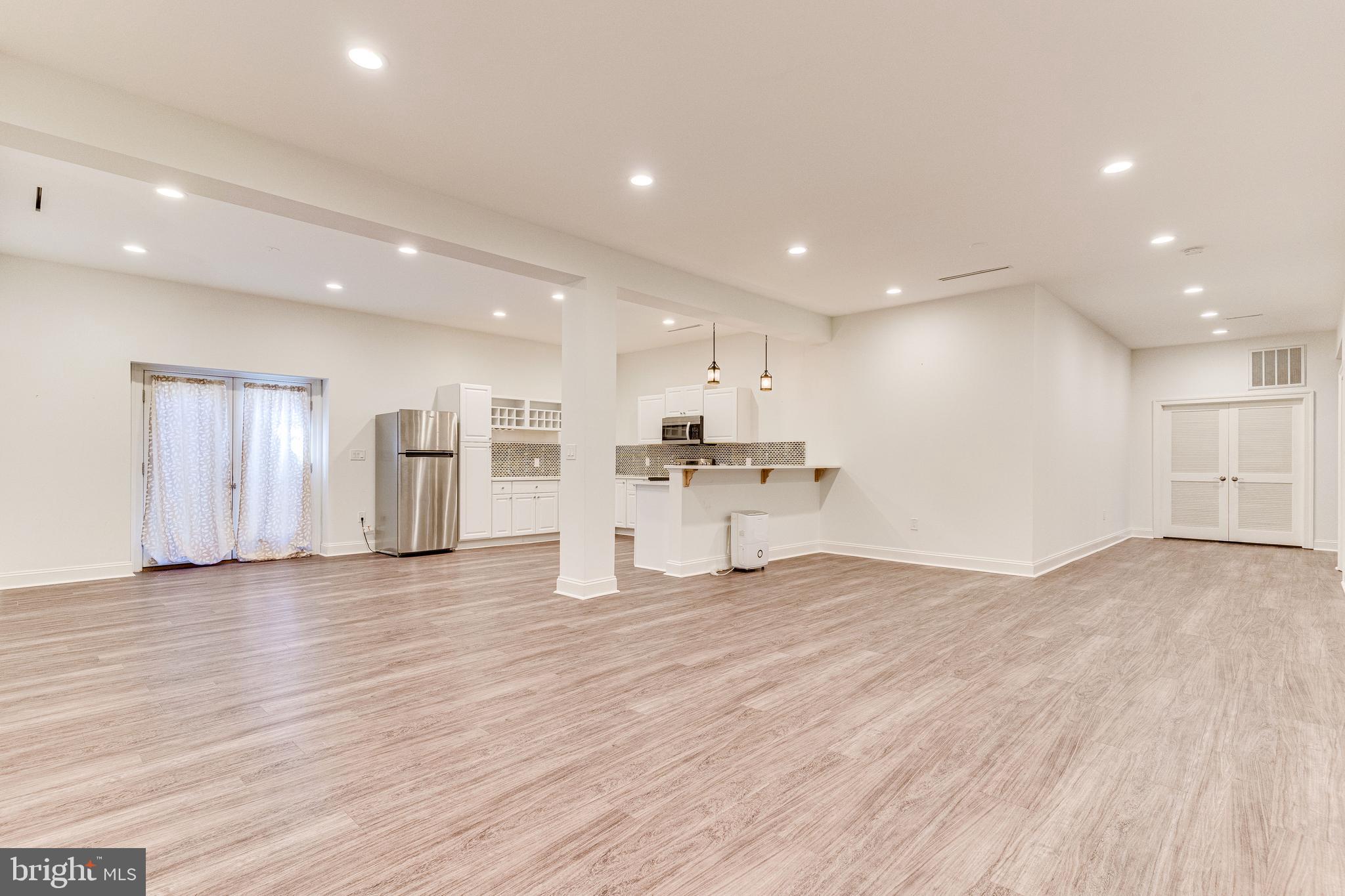 PIMMIT HILLS - Residential