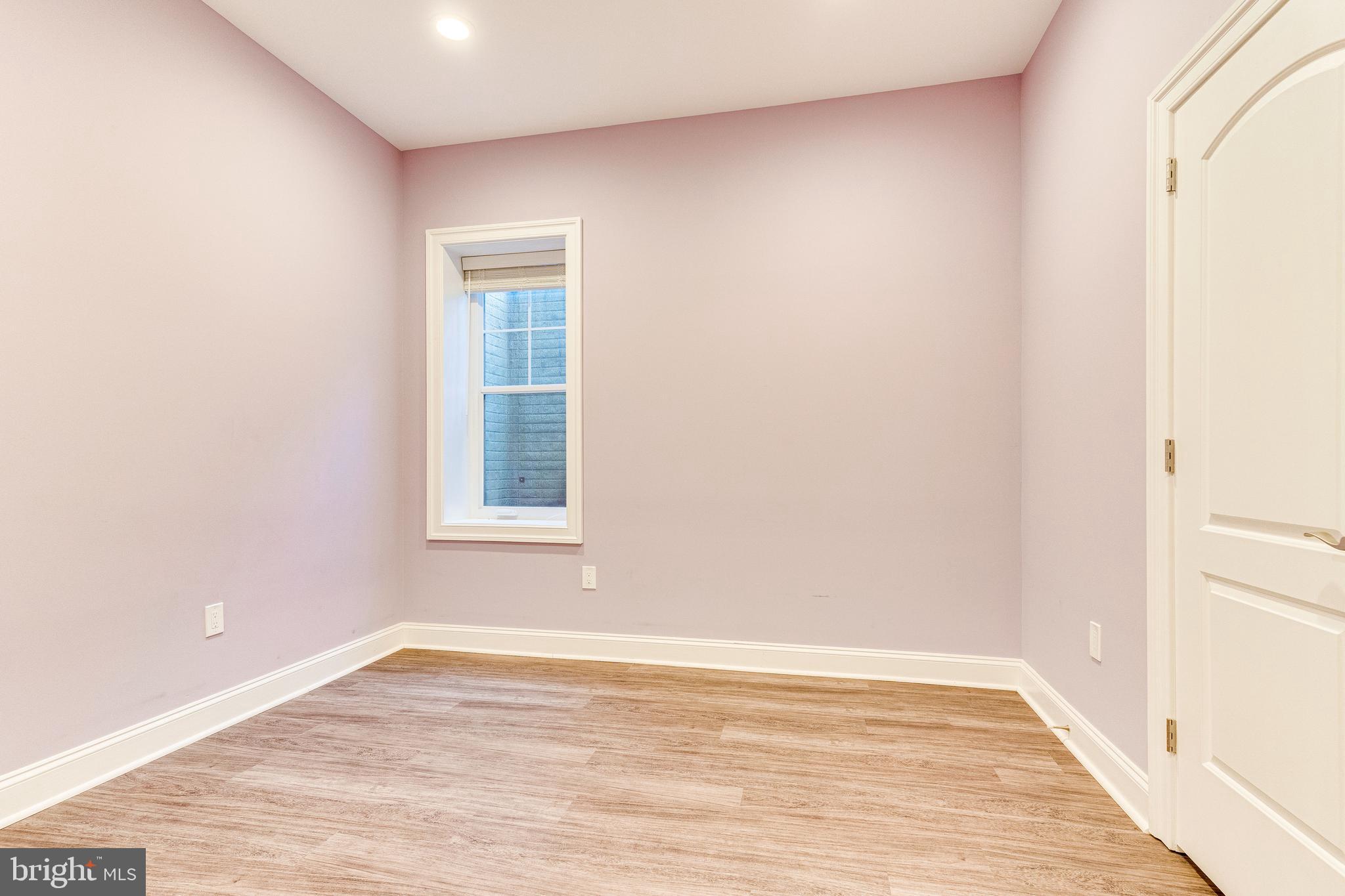 PIMMIT HILLS - Residential