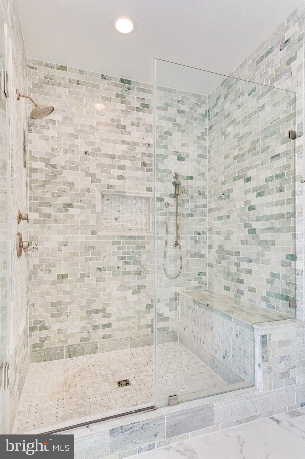 PIMMIT HILLS - Residential