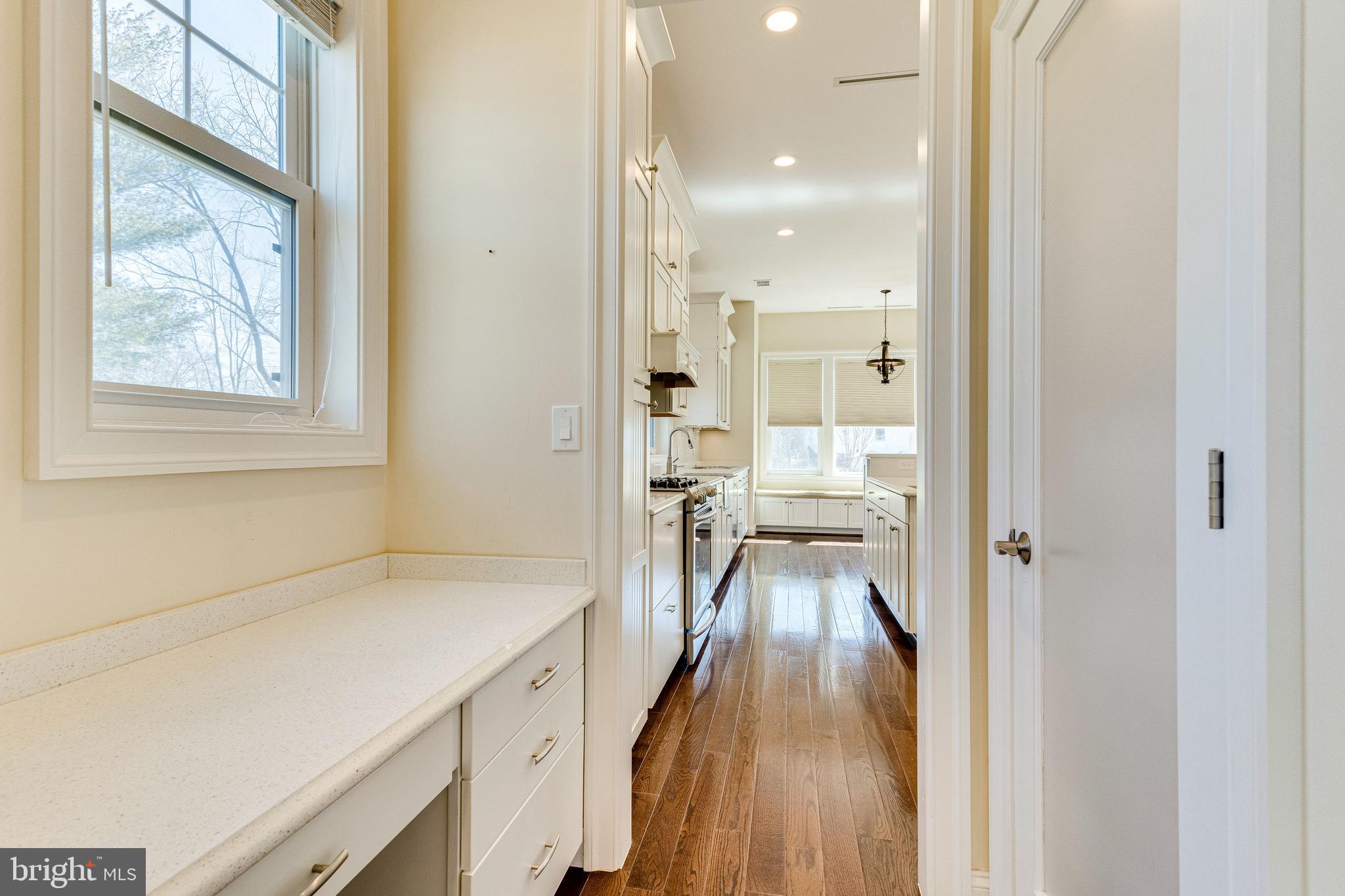 PIMMIT HILLS - Residential