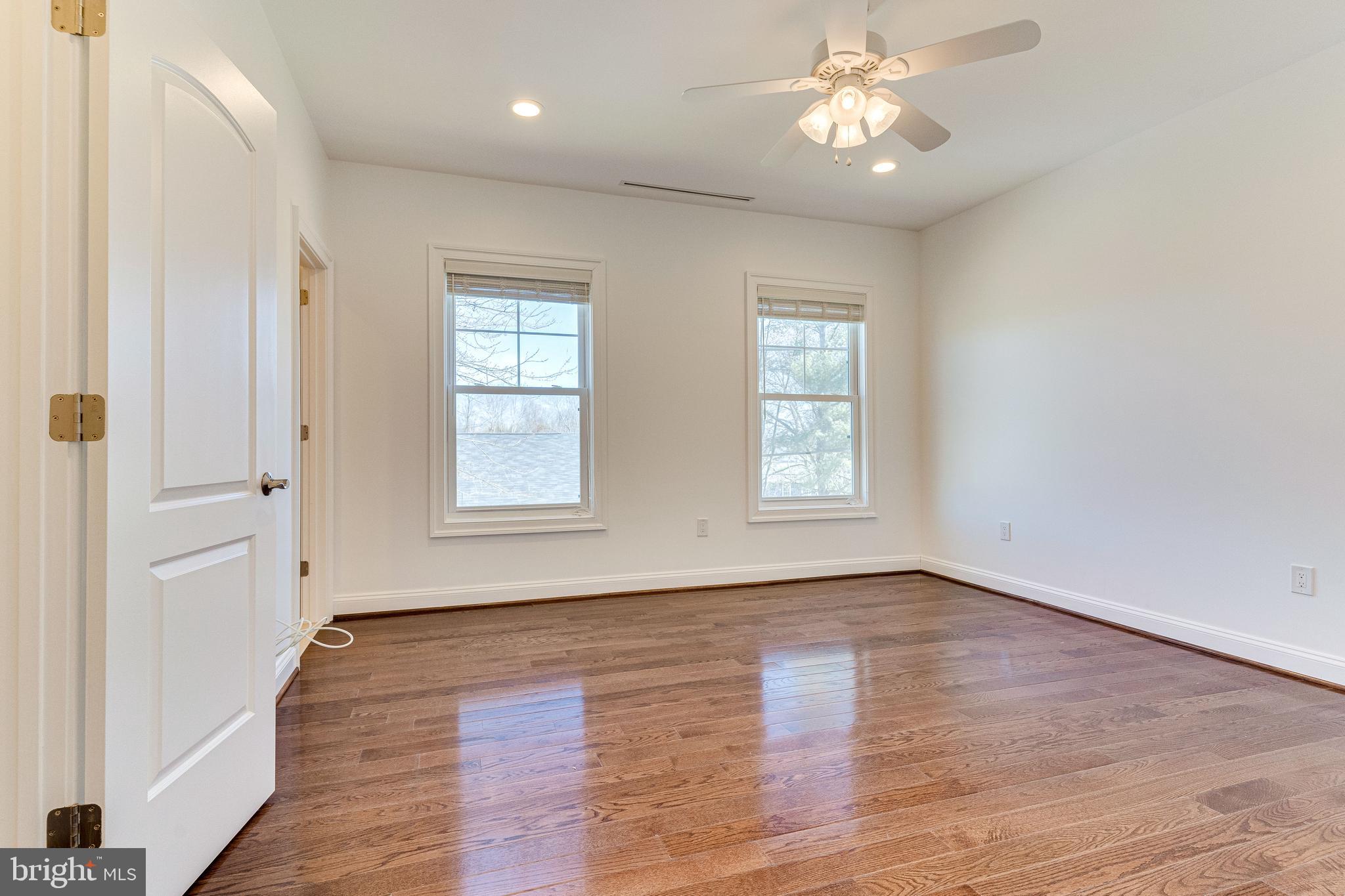 PIMMIT HILLS - Residential