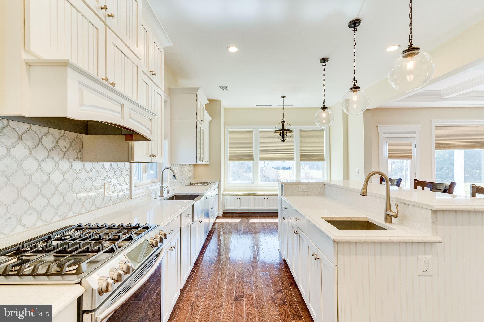 PIMMIT HILLS - Residential