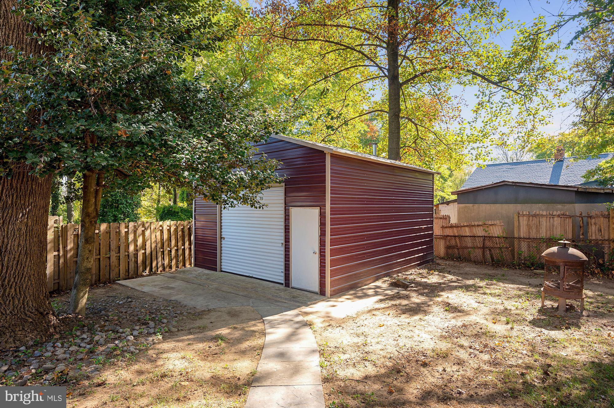 AVONDALE TERRACE - Residential