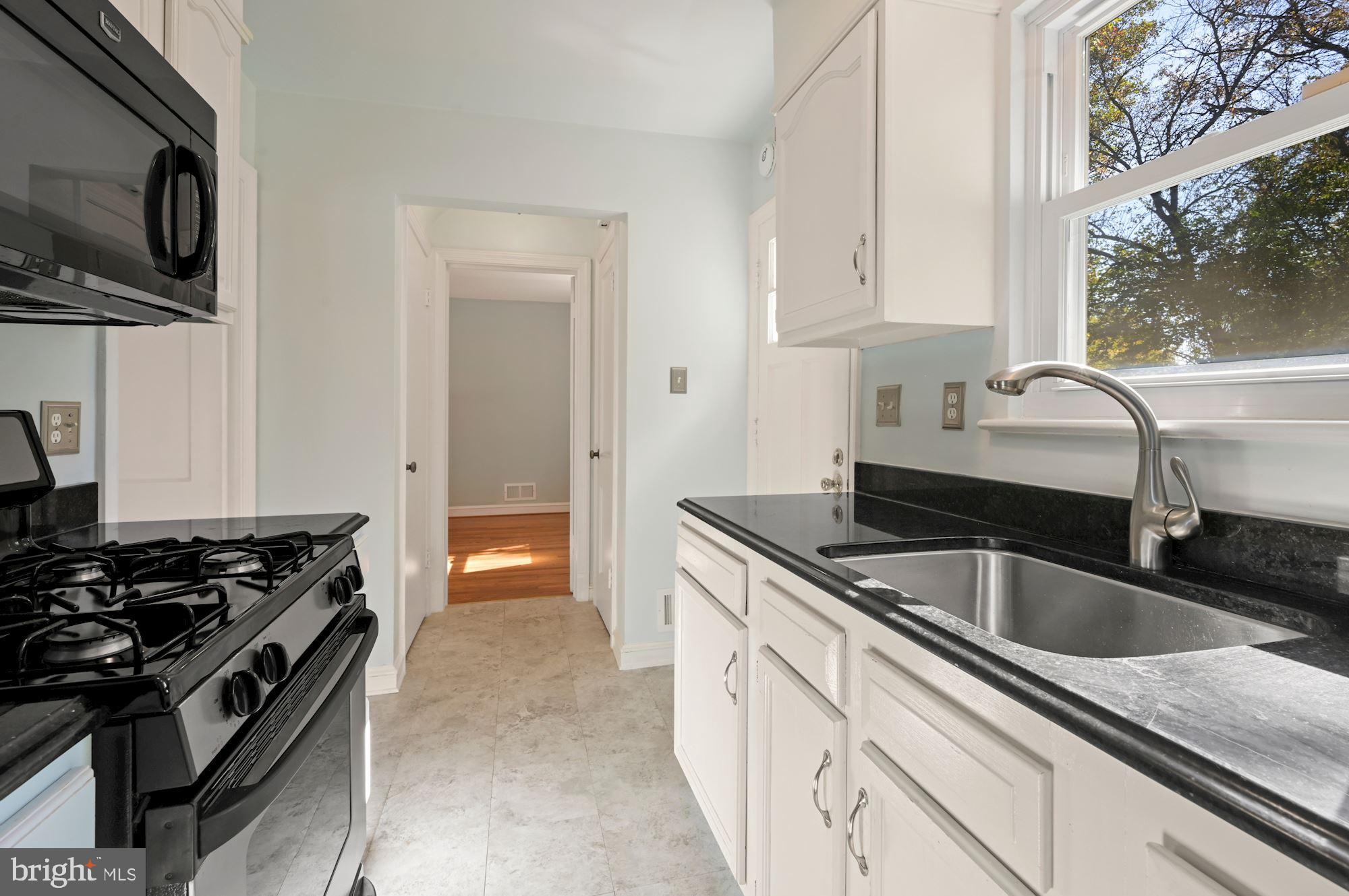 AVONDALE TERRACE - Residential