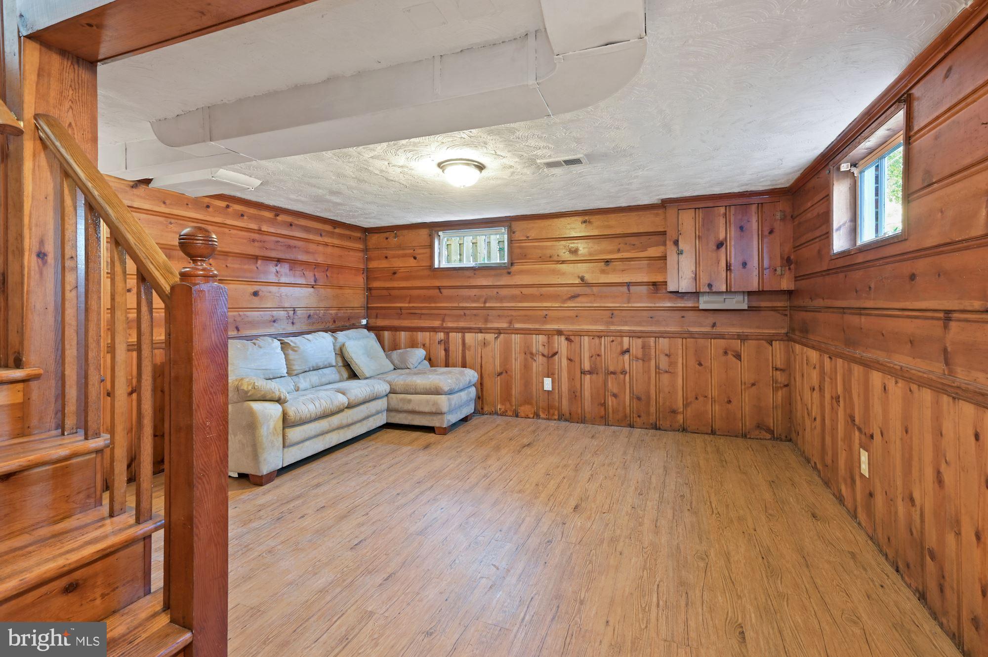 AVONDALE TERRACE - Residential