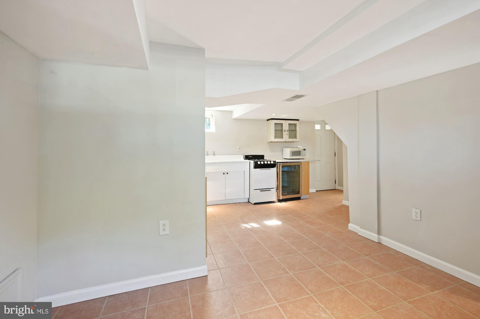 AVONDALE TERRACE - Residential