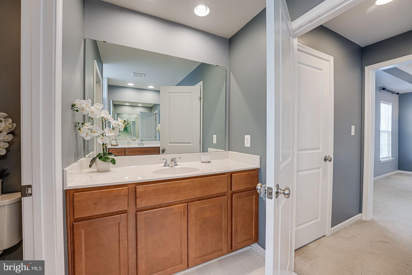 EMBREY MILL - Residential Lease