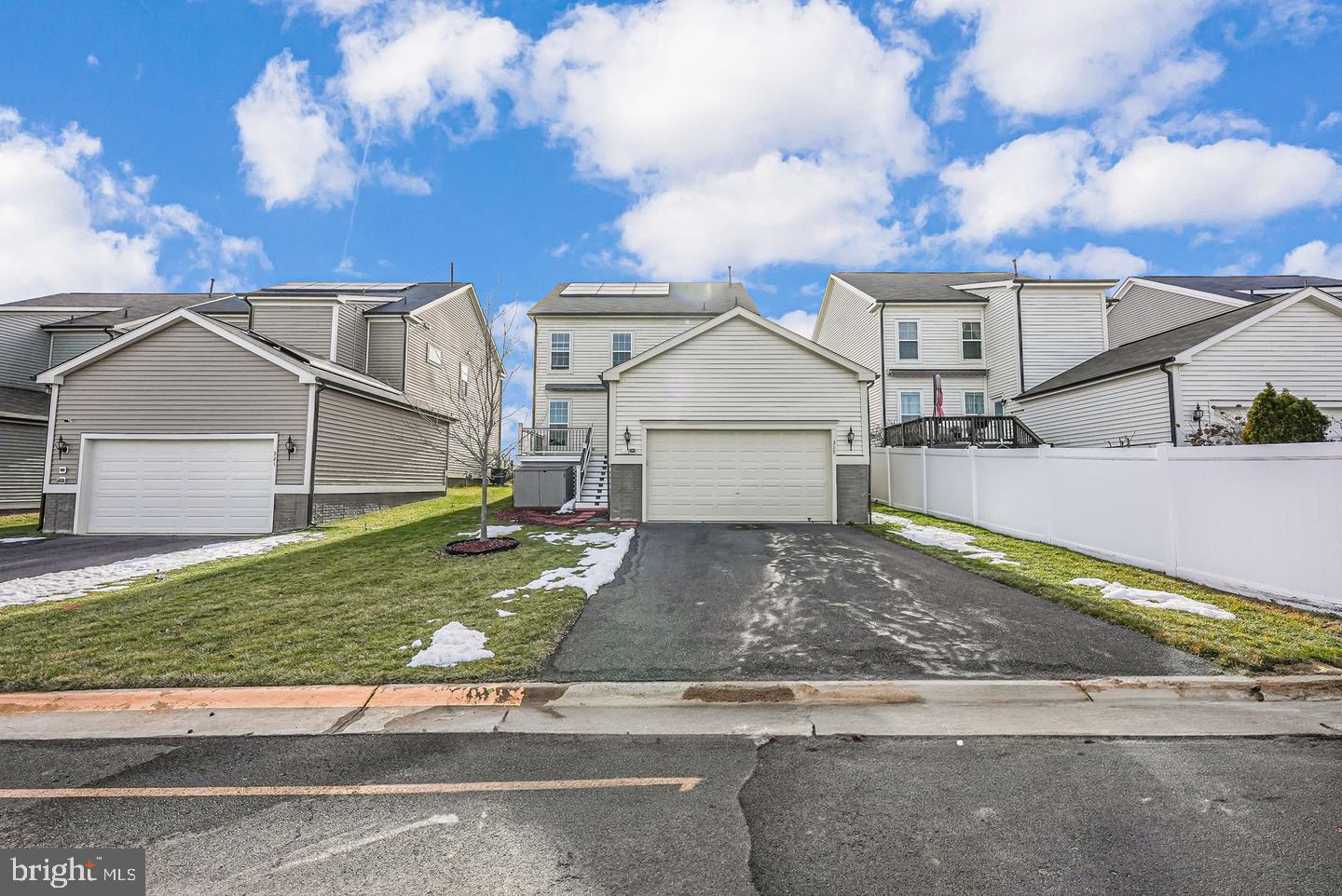 EMBREY MILL - Residential Lease