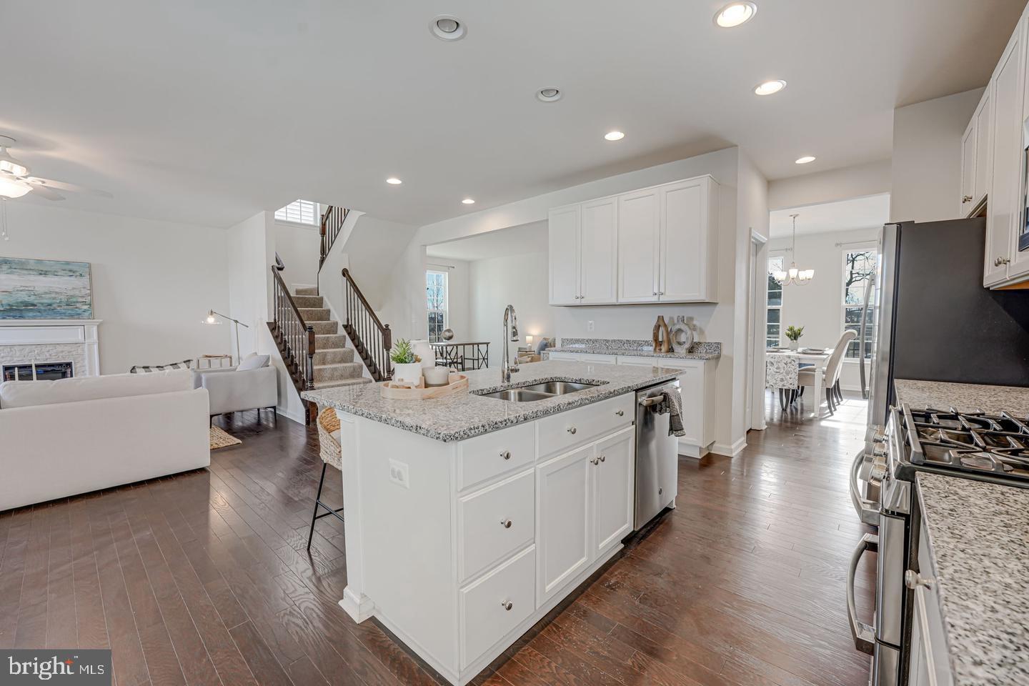 EMBREY MILL - Residential Lease