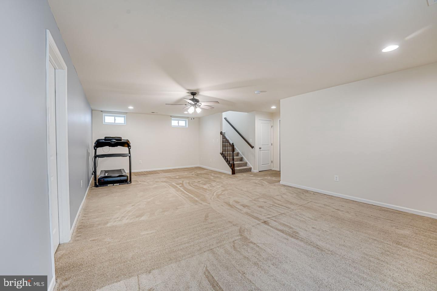 EMBREY MILL - Residential Lease