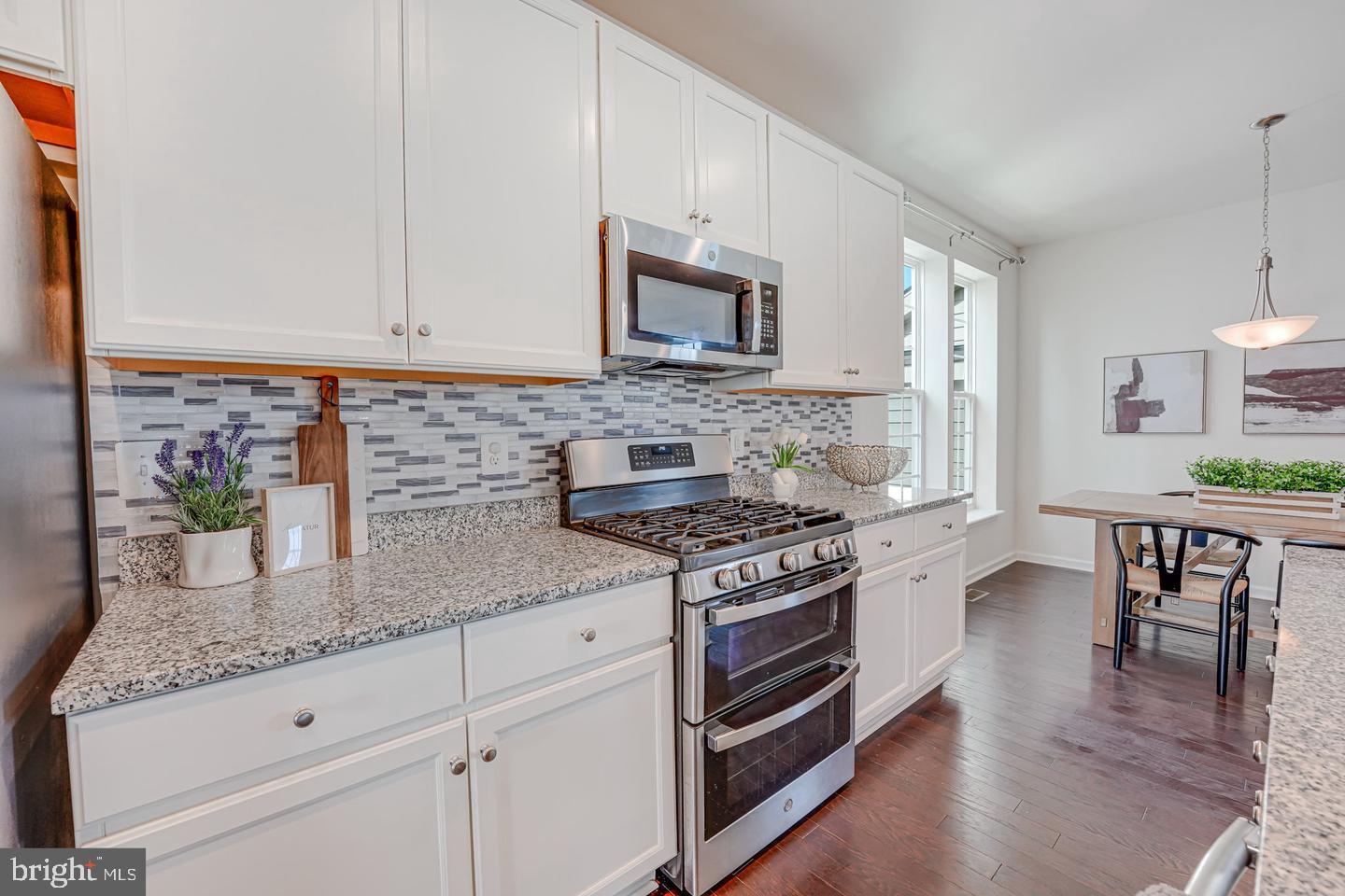 EMBREY MILL - Residential Lease