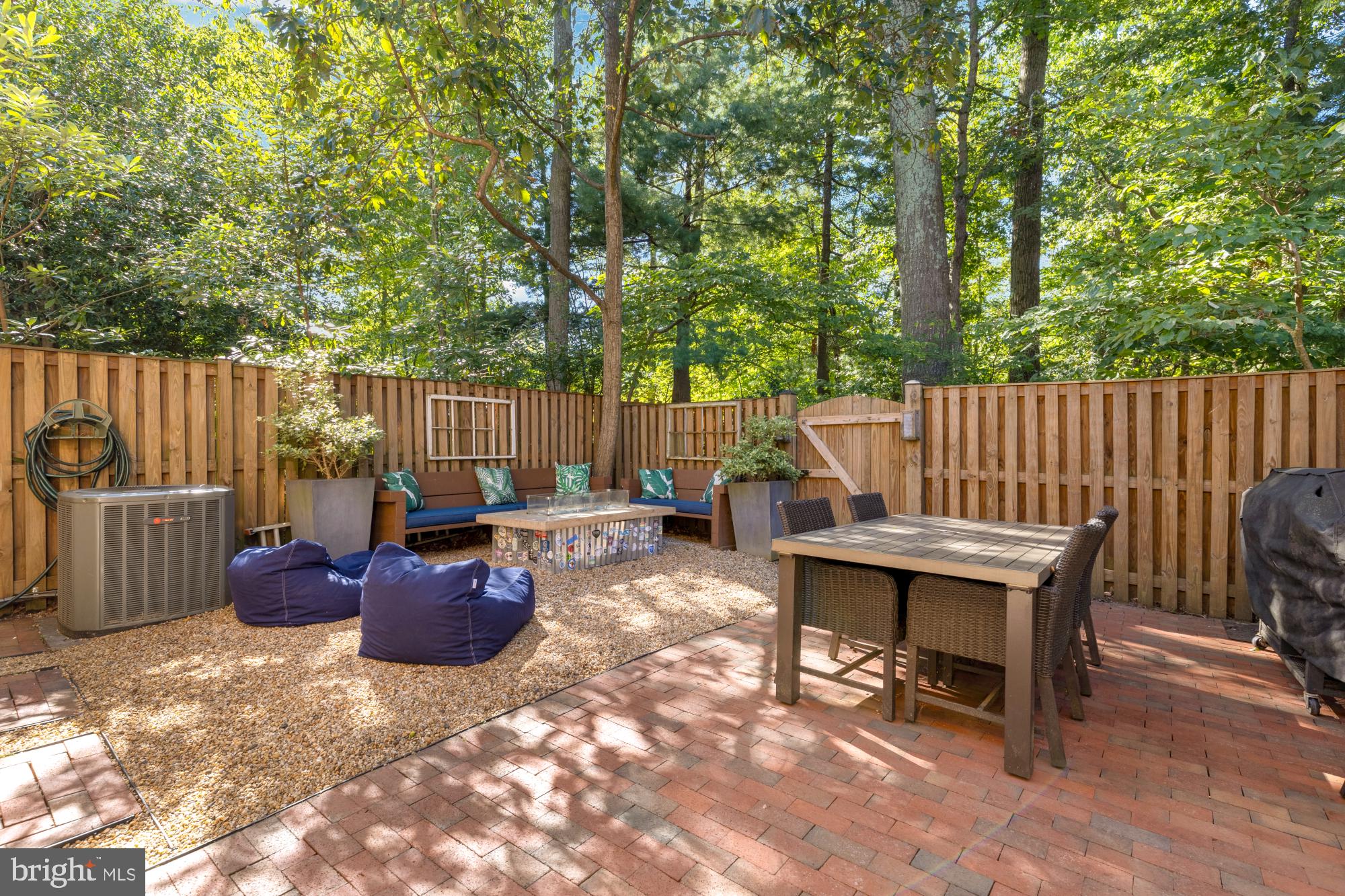 2429 ALSOP COURT