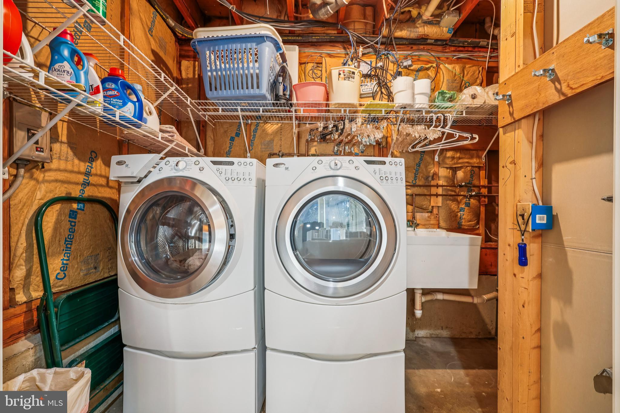 POTOMAC COMMONS - Residential