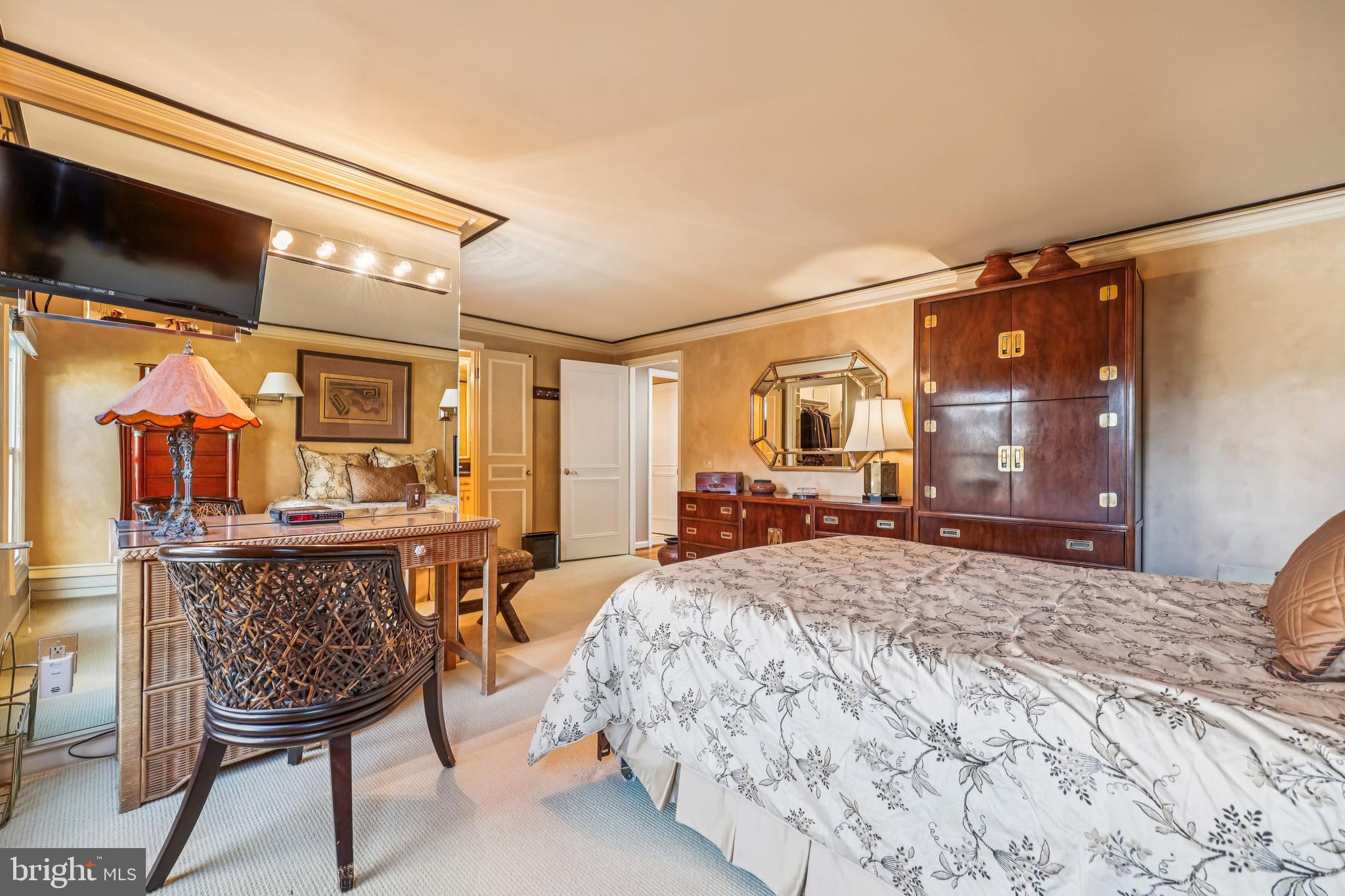 POTOMAC COMMONS - Residential