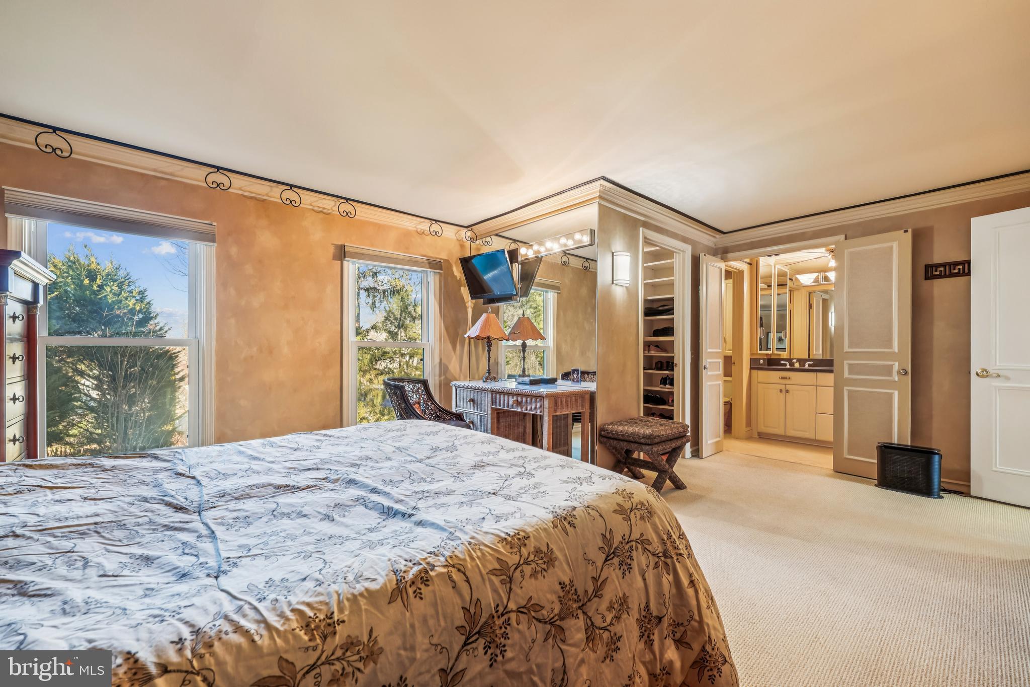 POTOMAC COMMONS - Residential