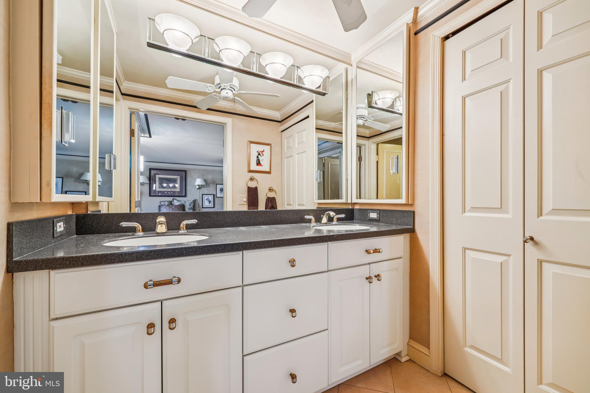 POTOMAC COMMONS - Residential