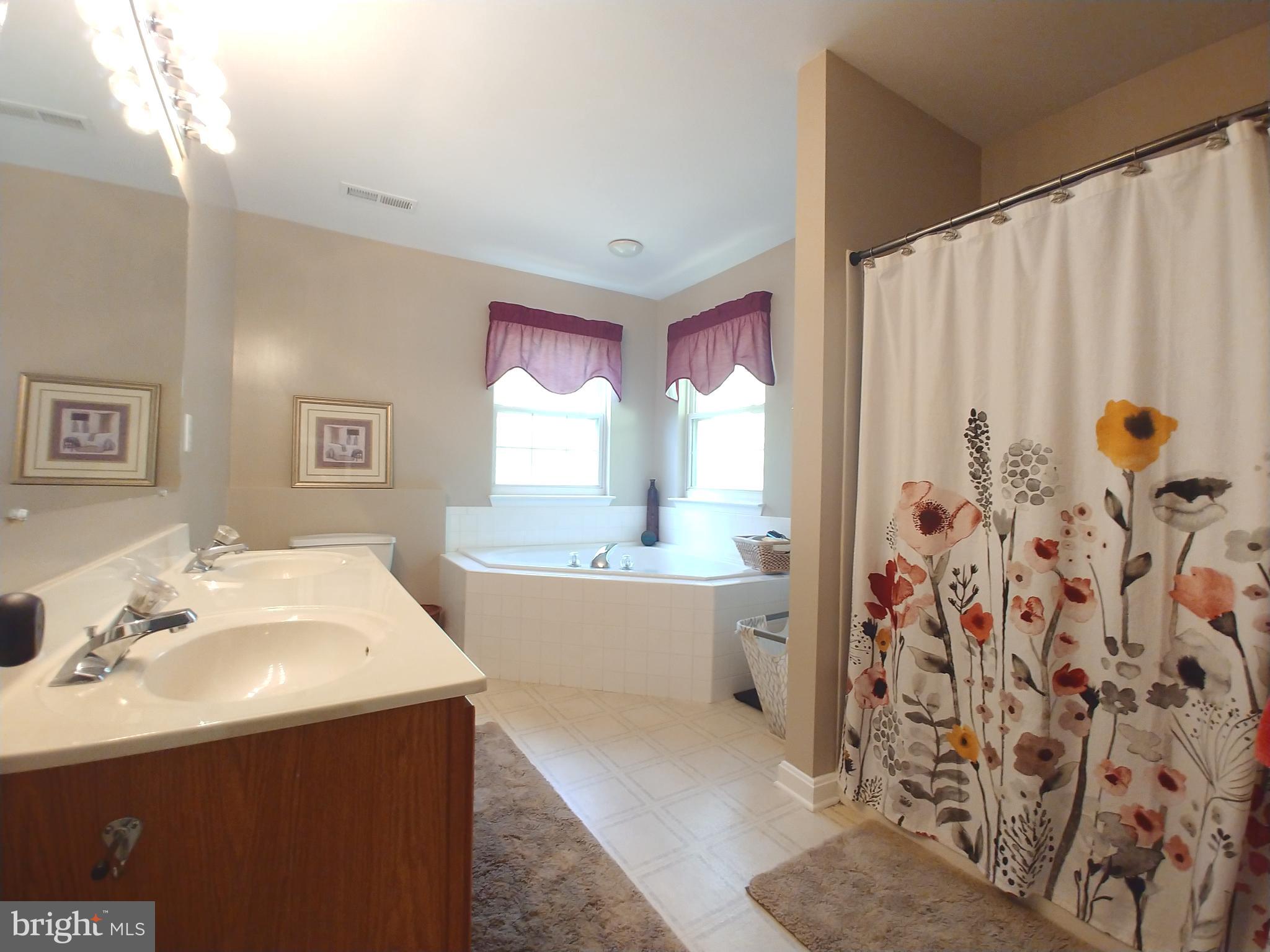 HIDDEN ACRES - Residential